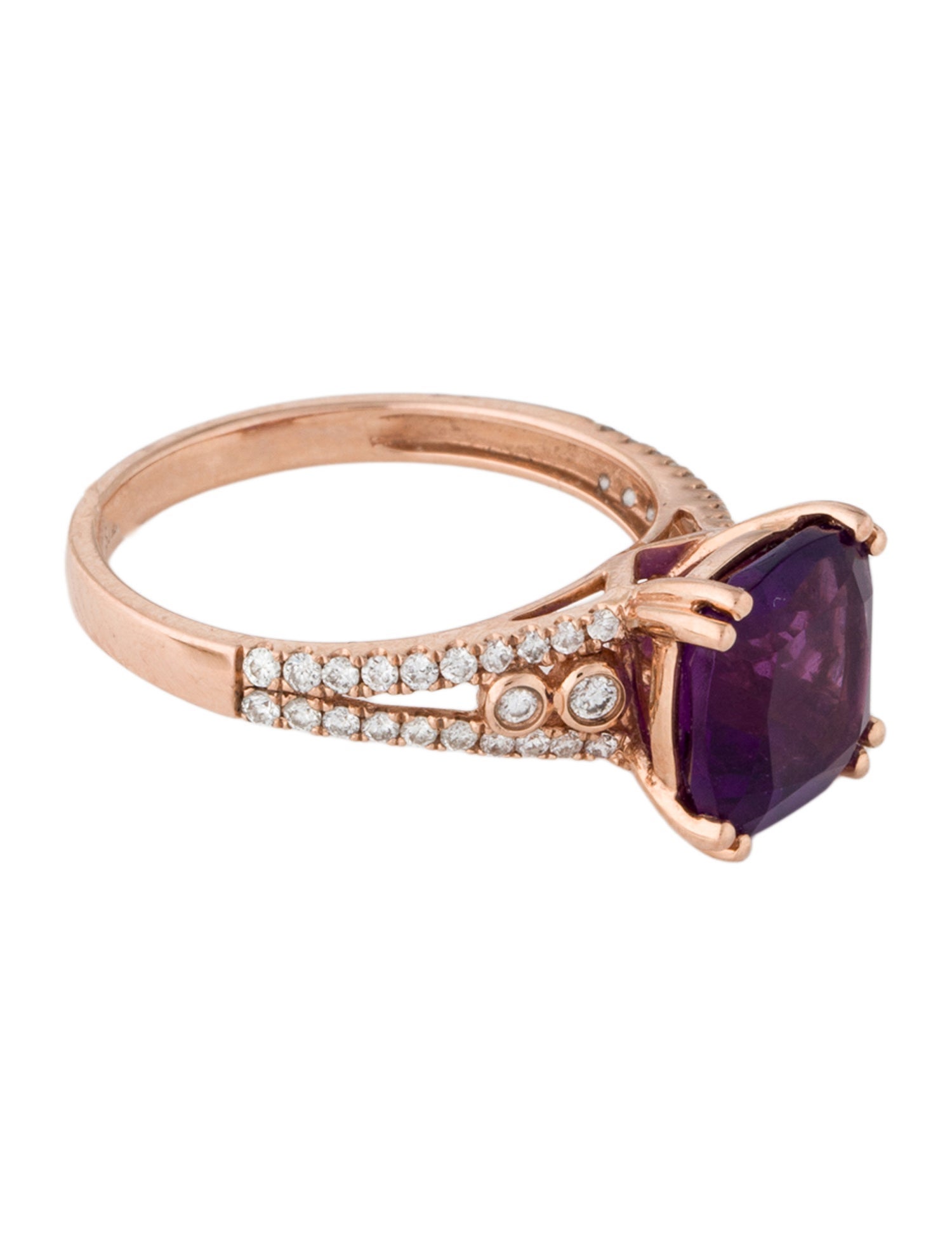 Ring 14K 2.10ctw Amethyst & Diamond Cocktail Ring