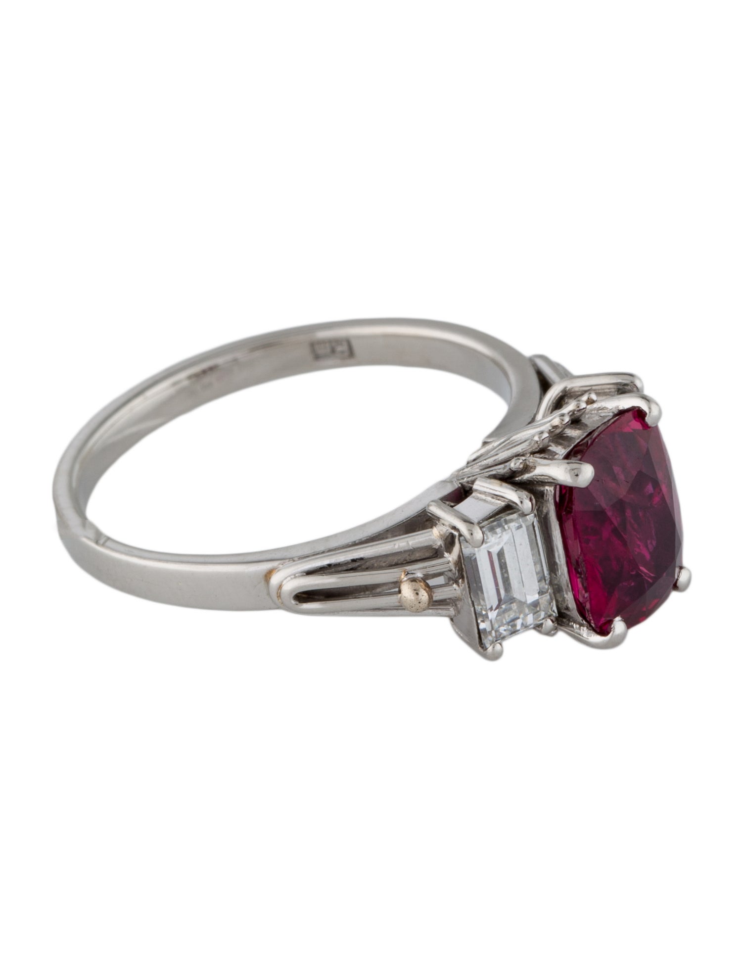 Ring Platinum 1.79ctw Ruby & Diamond Cocktail