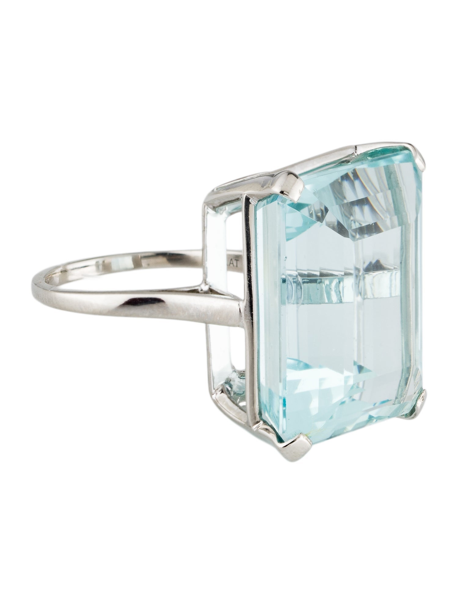 Ring Platinum Aquamarine Cocktail Ring