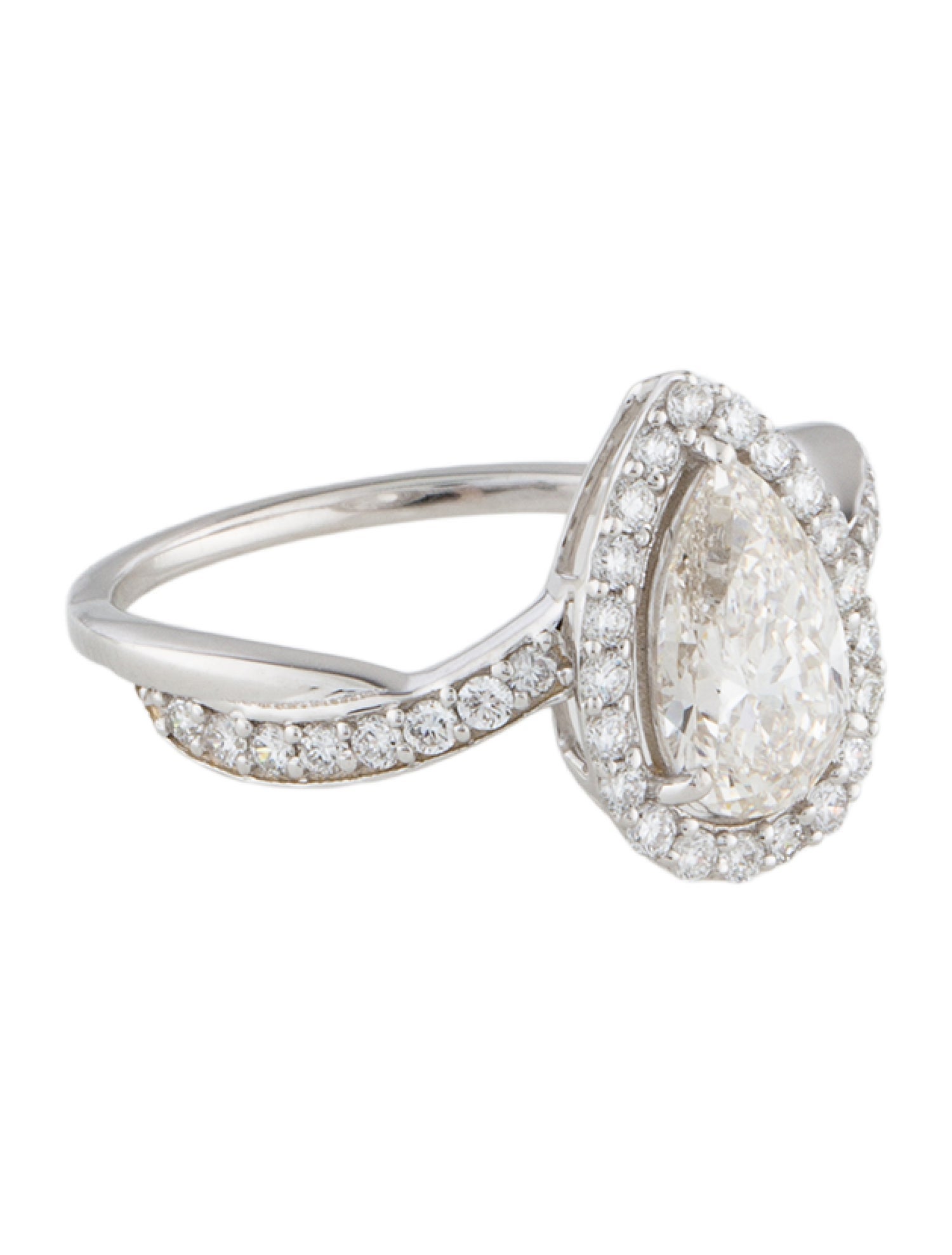 Ring 14K 1.52ctw Lab-Grown Diamond Halo Cocktail Ring