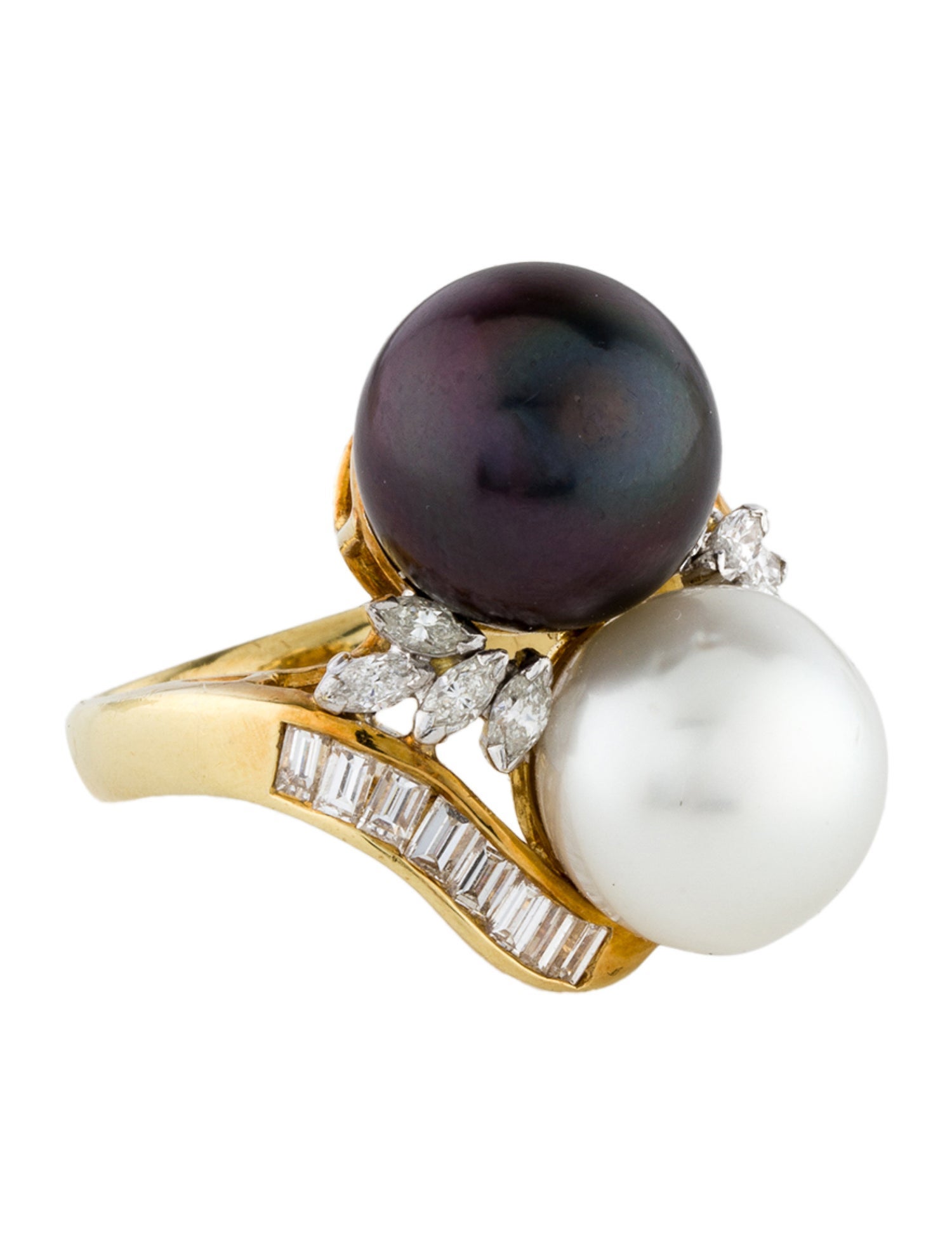Ring 18K Pearl, Dyed Pearl & Diamond Cocktail Ring