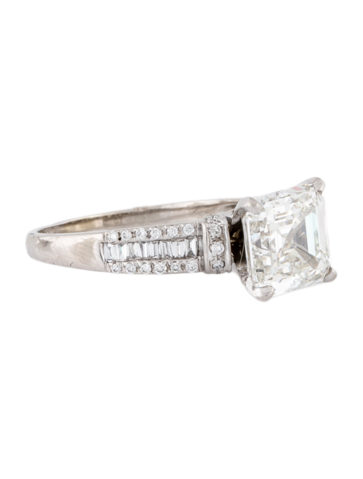 Ring 14K 4.12ct Diamond Engagement