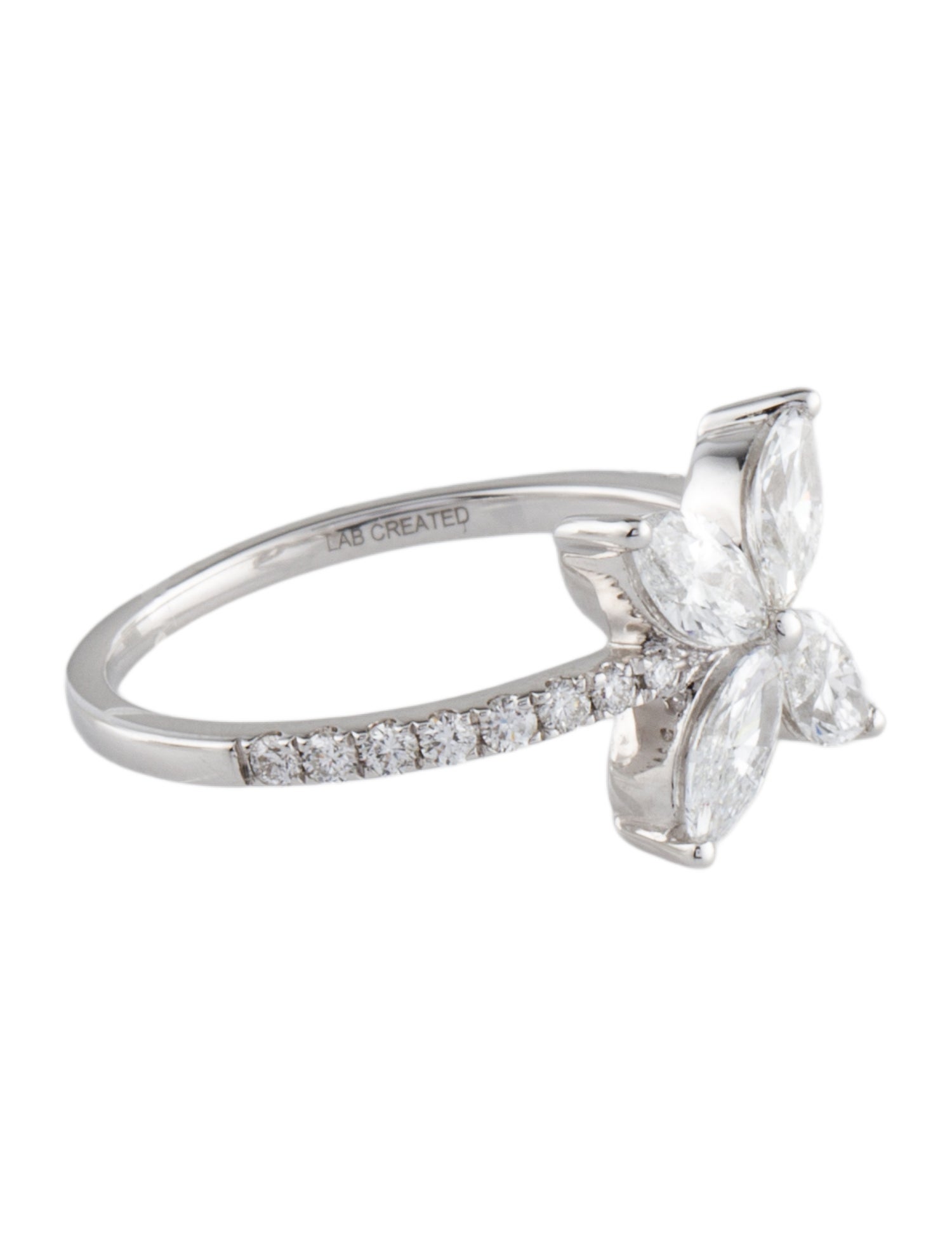 Ring 18K Lab-Grown Diamond Cocktail Ring