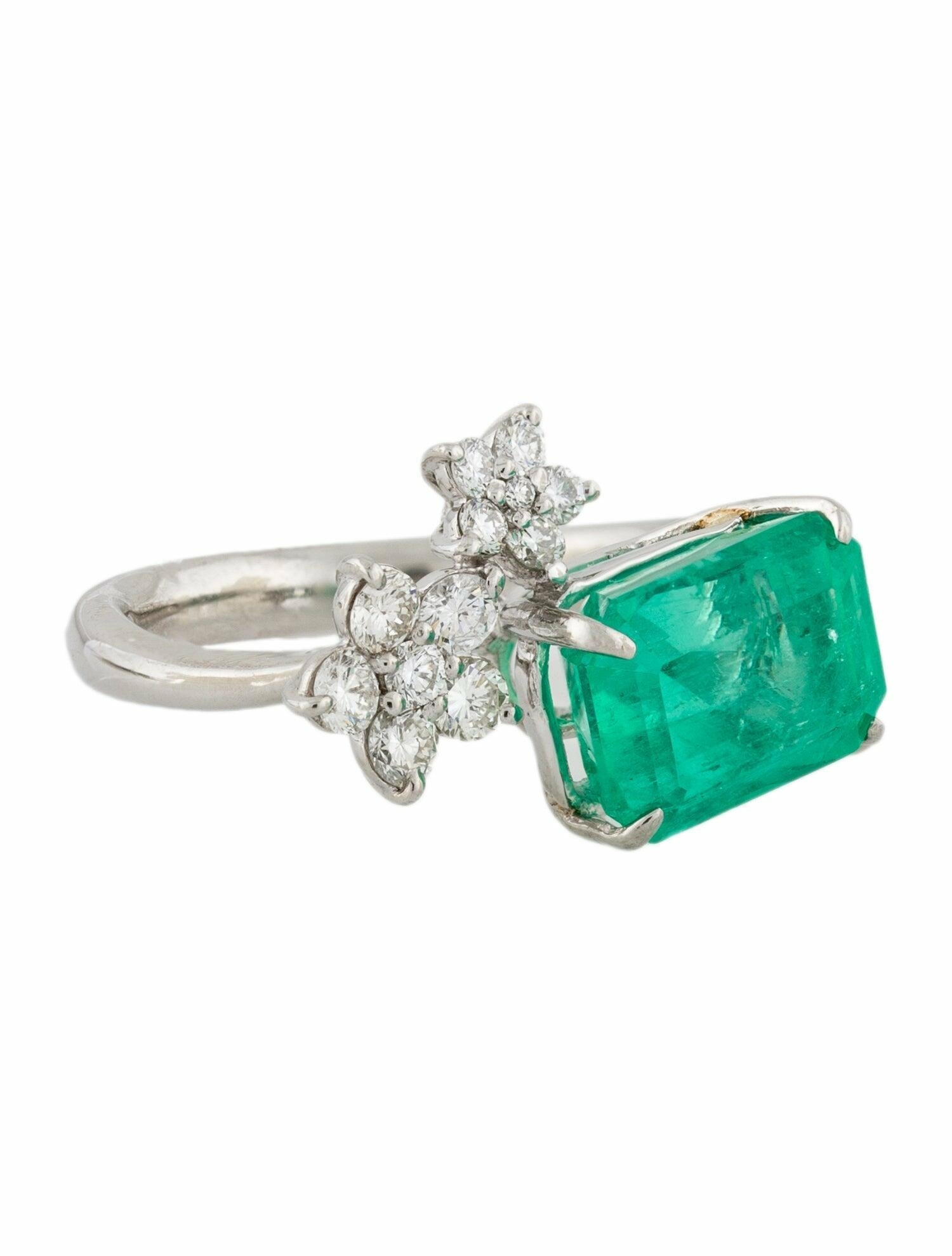Ring Platinum 3.89ct Colombian Emerald & Diamond Stars Ring