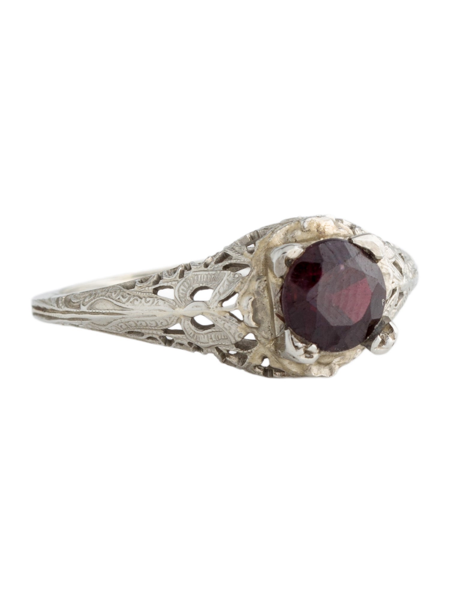 Ring 18K 2.03ct Garnet Cocktail Ring