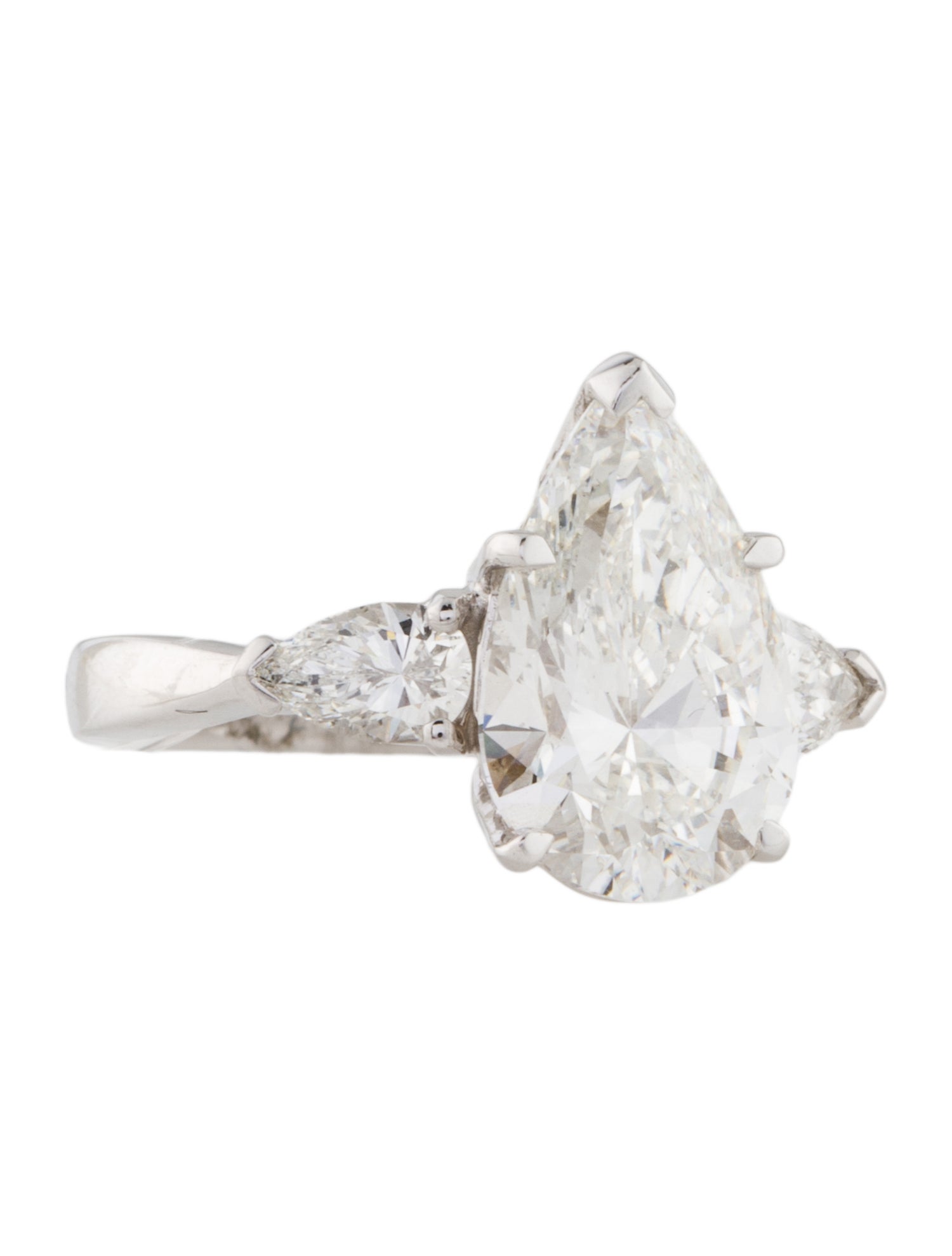 Ring 3.91ct Lab-Grown Diamond Engagement Ring