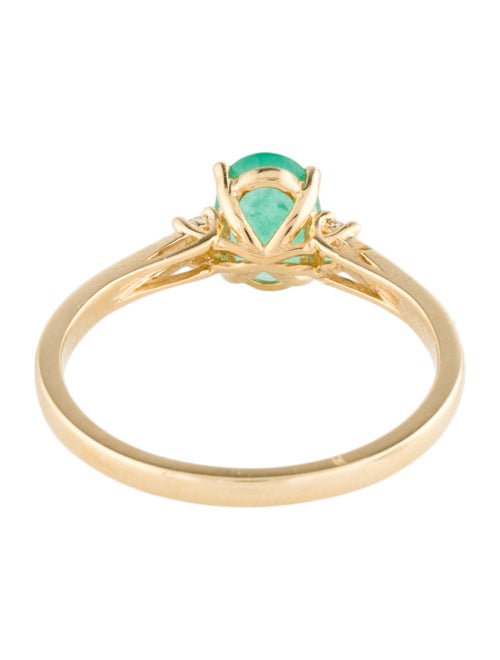 Ring 18K Emerald & Diamond Cocktail Ring