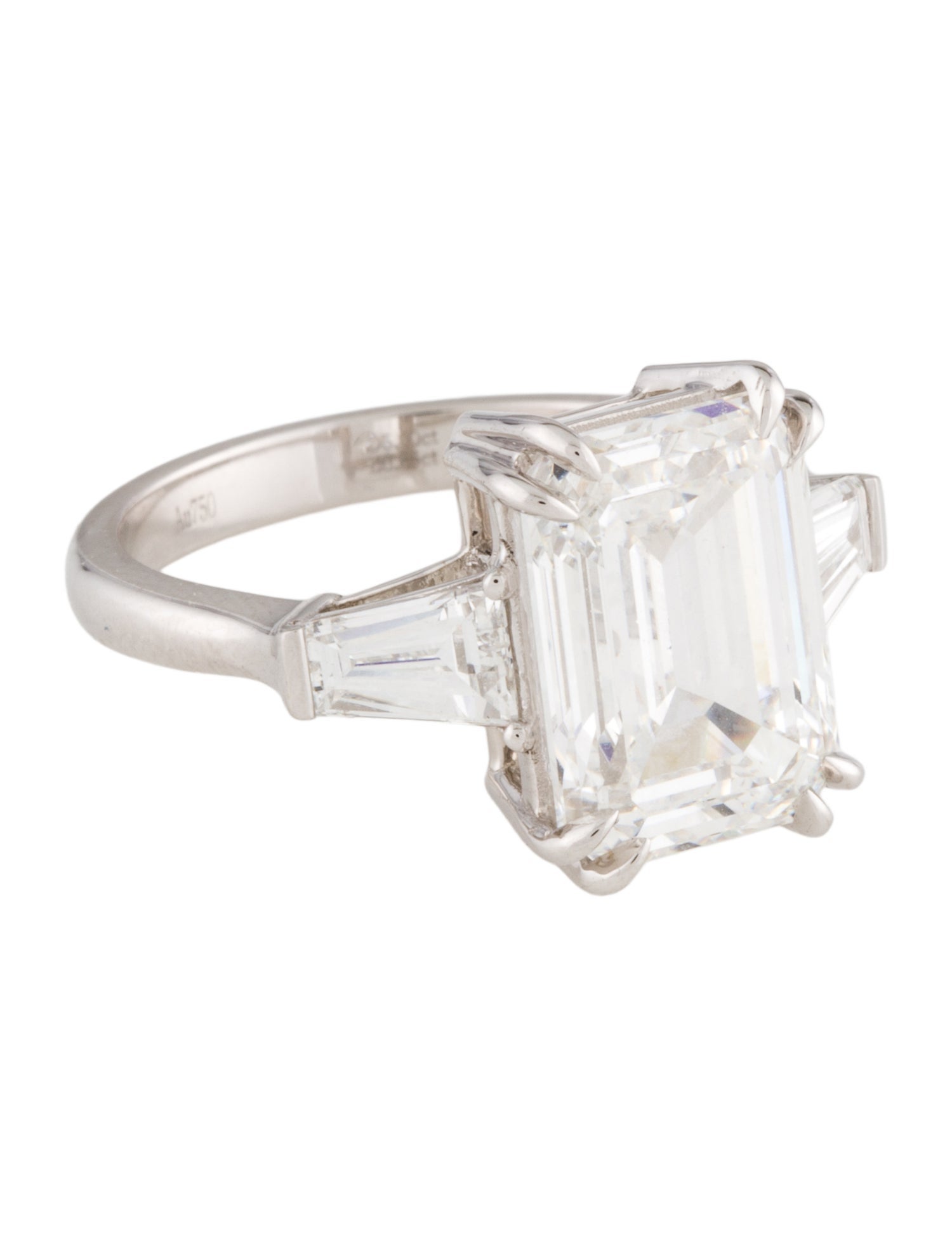 Ring 18K 5.00ct Lab-Grown Diamond Engagement