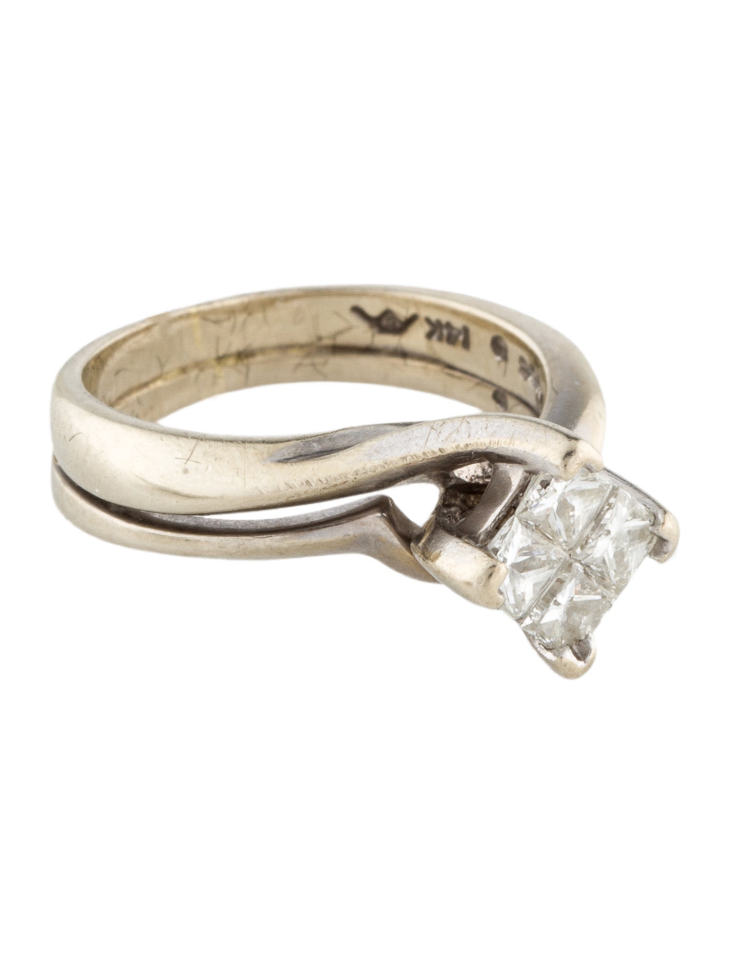 Ring 14K Diamond Cluster Engagement