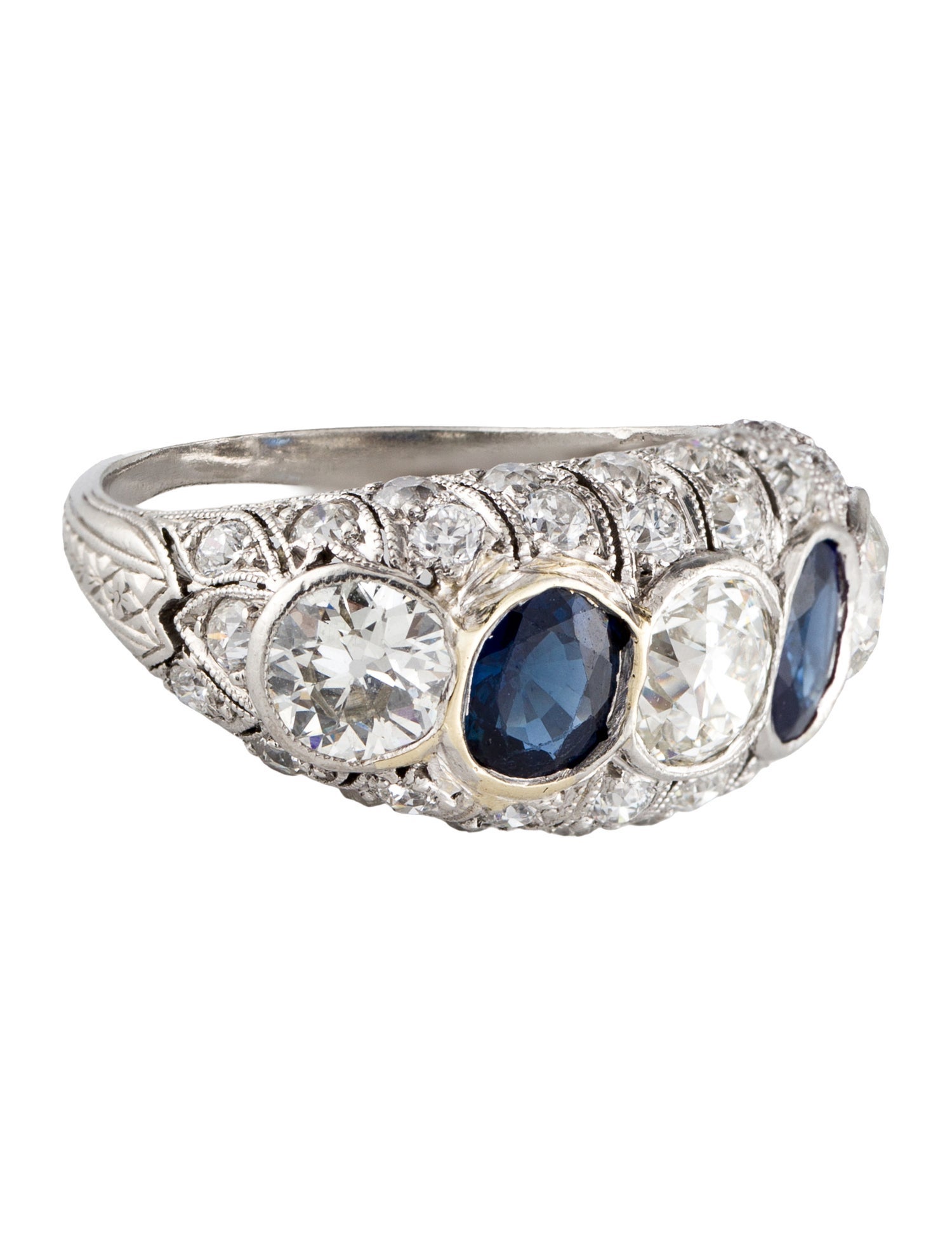 Ring Vintage Platinum Sapphire & Diamond Cocktail Ring