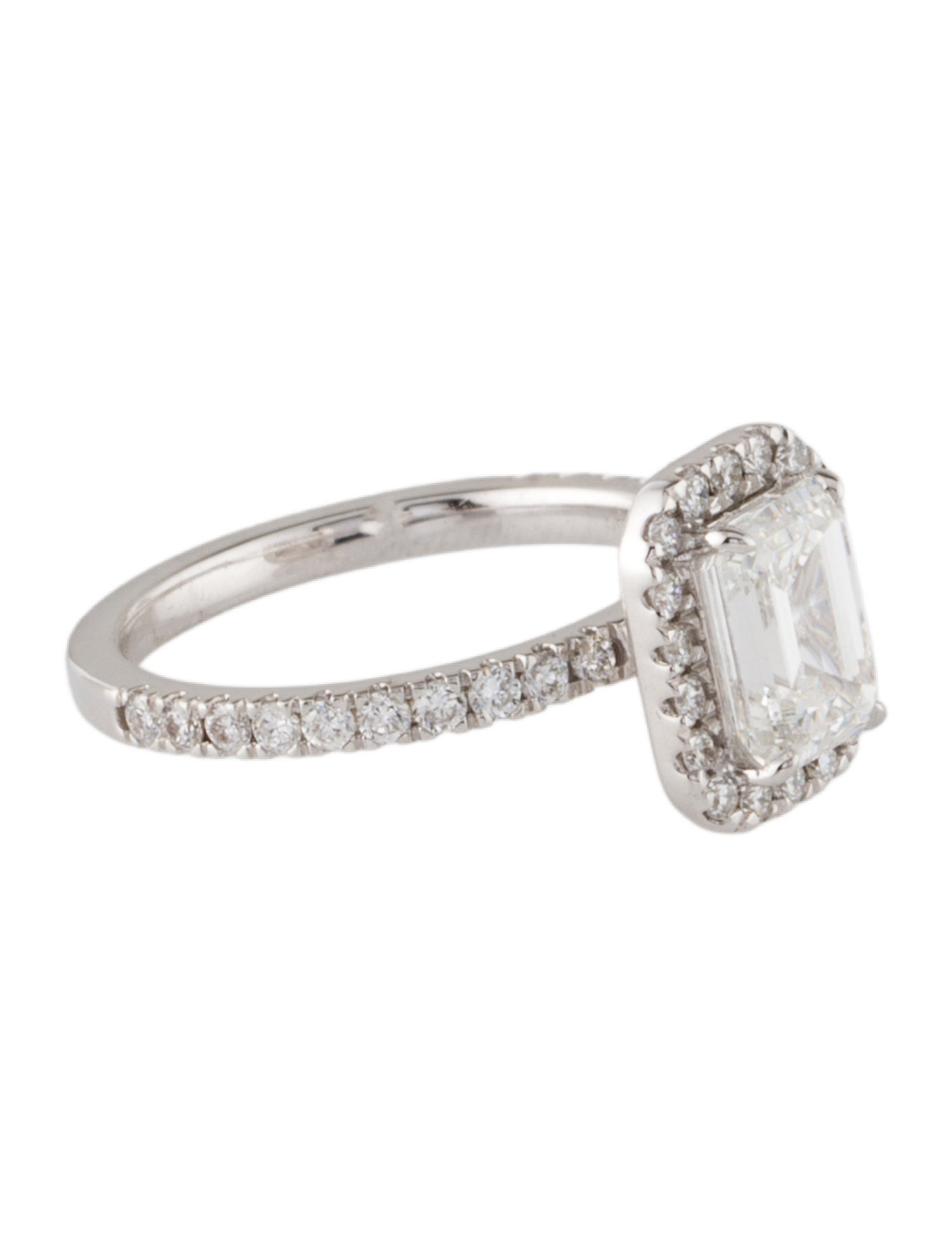 Ring 14K 2.00ctw Diamond Halo Set Cocktail