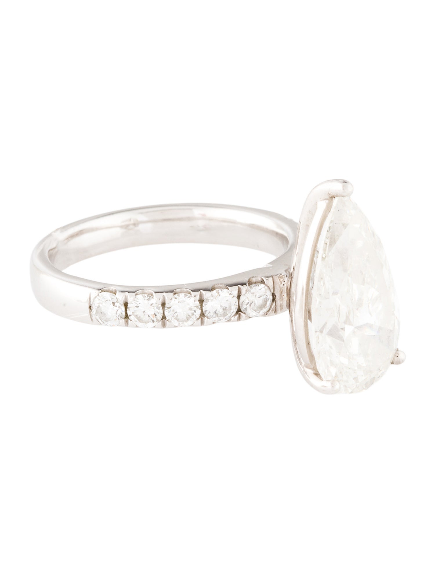 Ring 4.35ct Lab-Grown Diamond Engagement