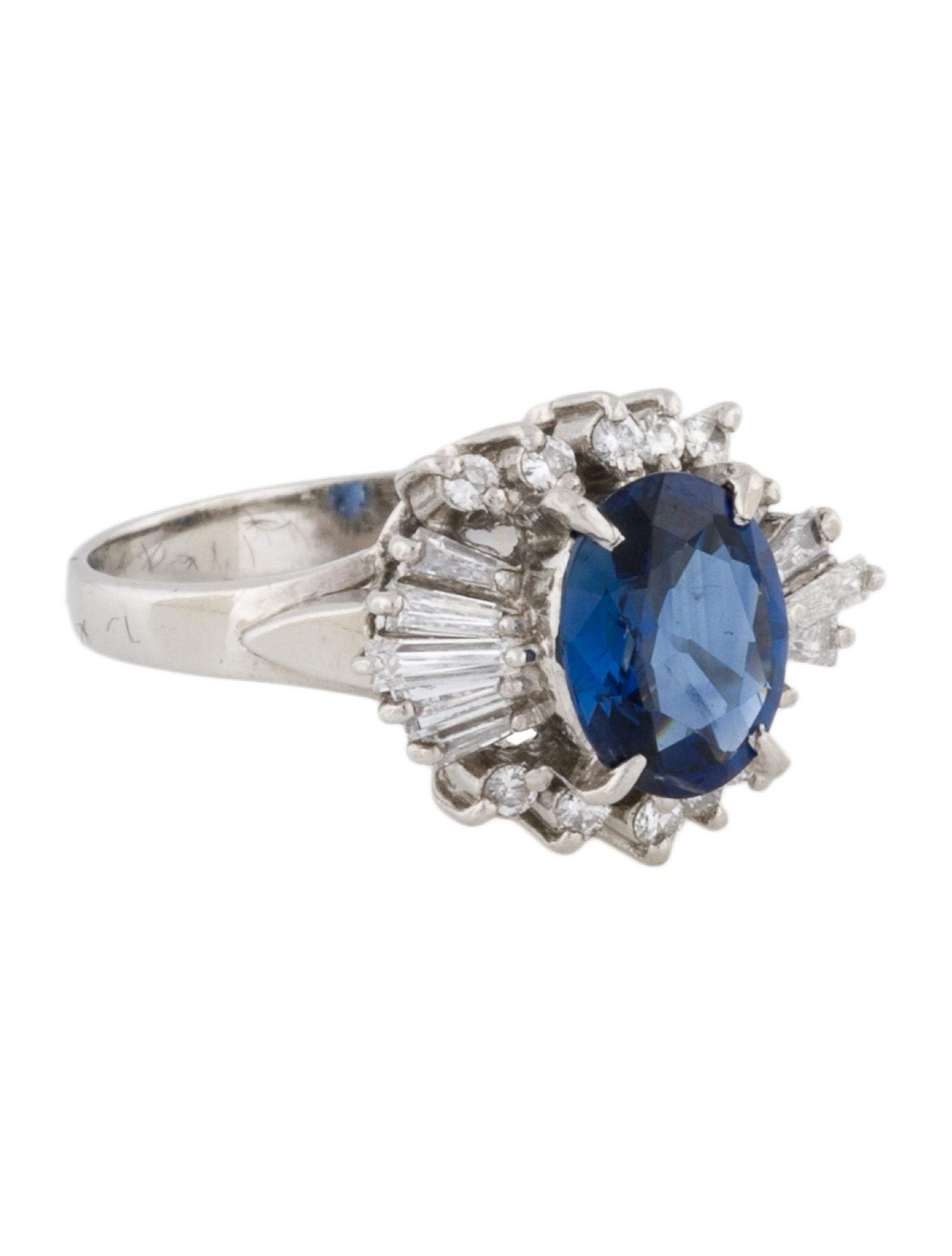 Ring Platinum 1.81ct Sapphire & Diamond Cluster
