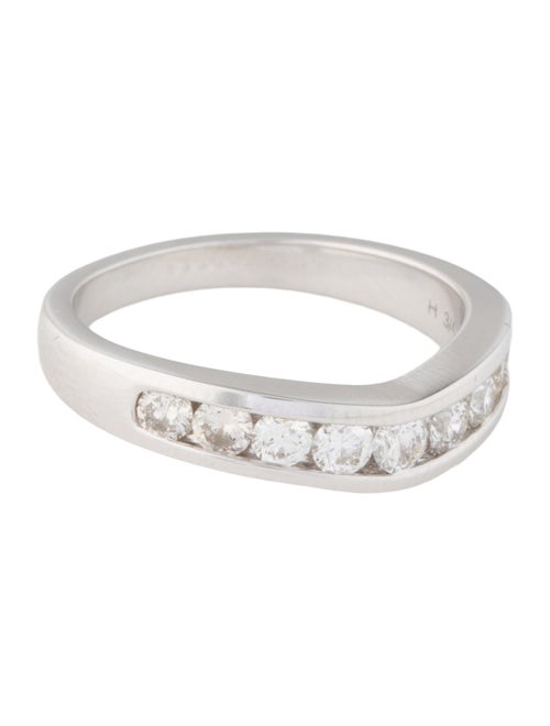 Ring 14K Diamond Curved Band