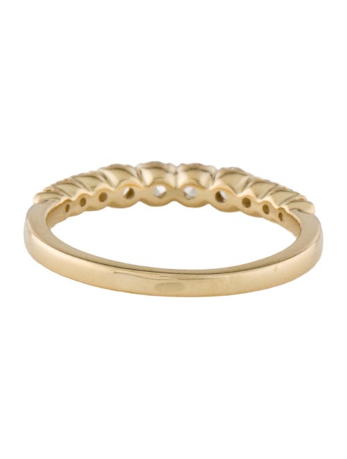 Ring 14K Diamond Graduated Band Ring