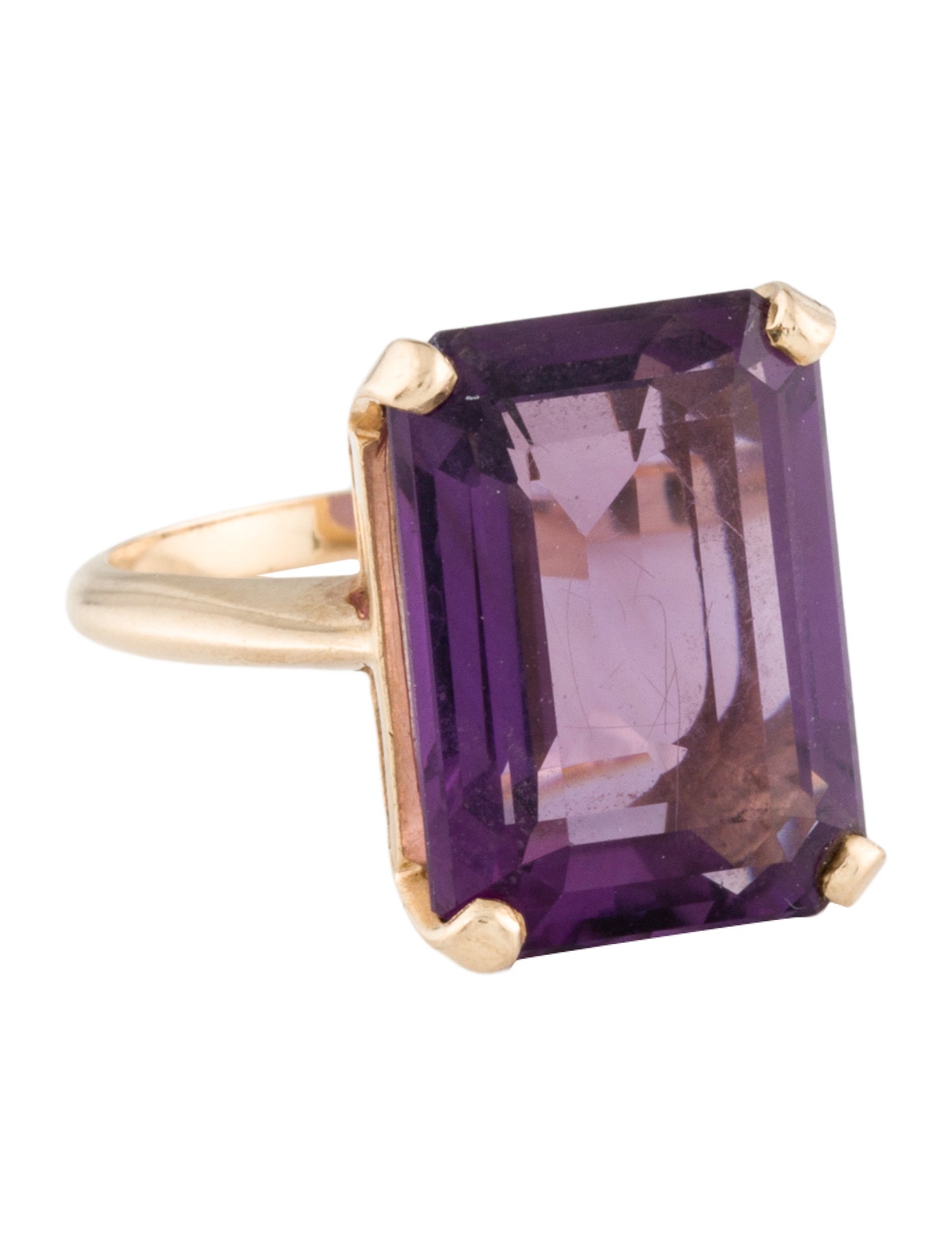 Ring 14K 10.31ct Amethyst Cocktail Ring