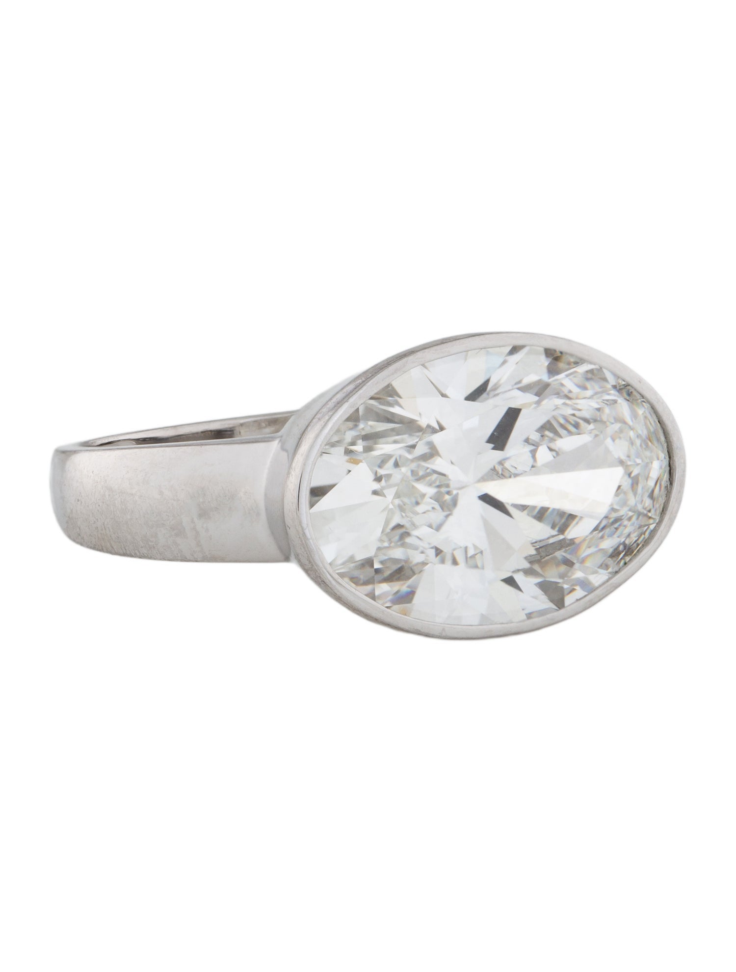 Ring Platinum 5.51ct Lab-Grown Diamond Solitaire signet Ring