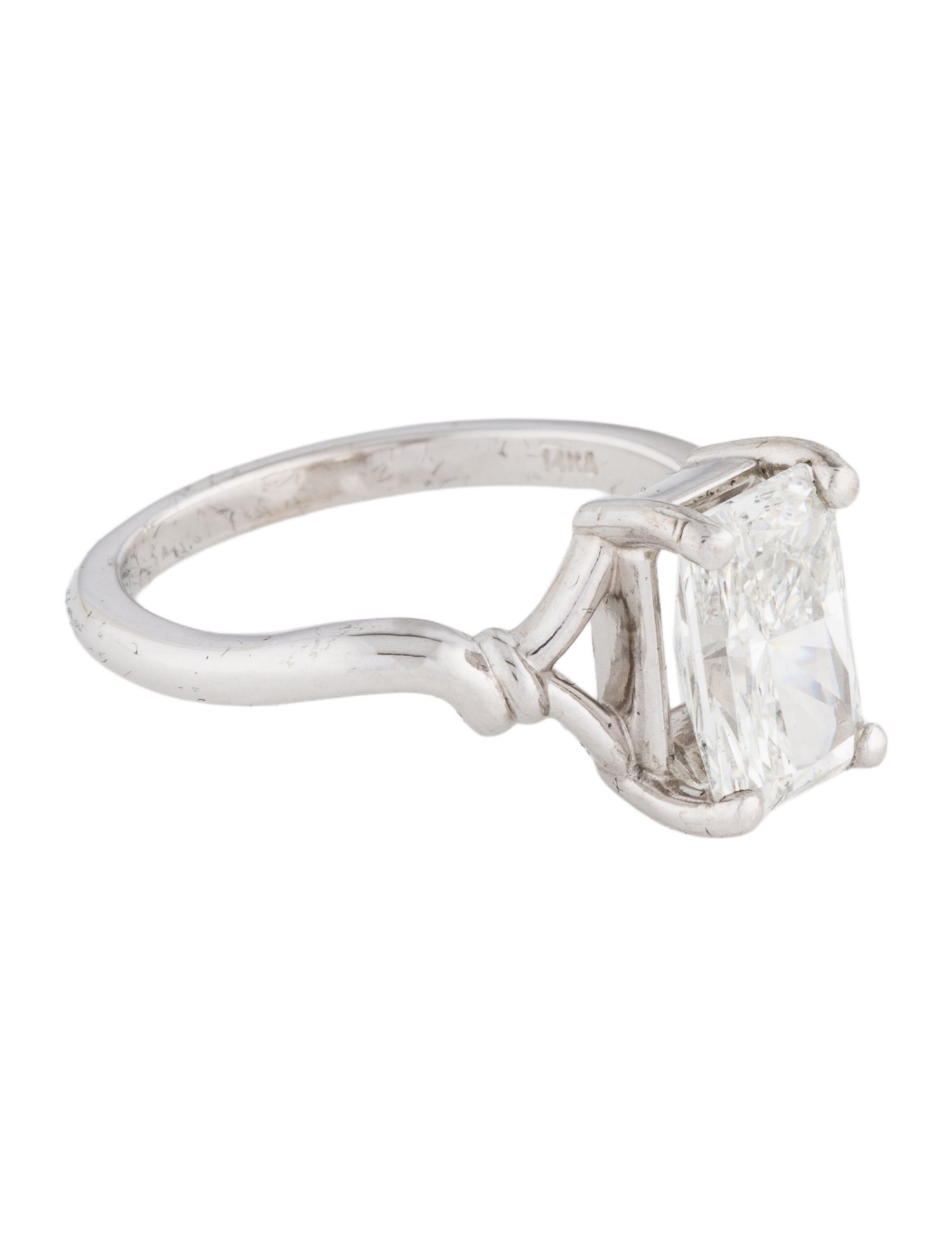 Ring 14K 2.44ct Lab-Grown Diamond Engagement