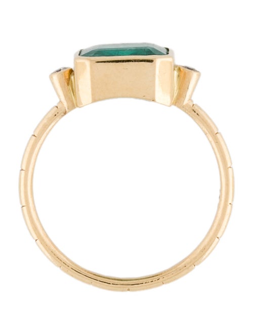 Ring 18K Emerald & Diamond Ring