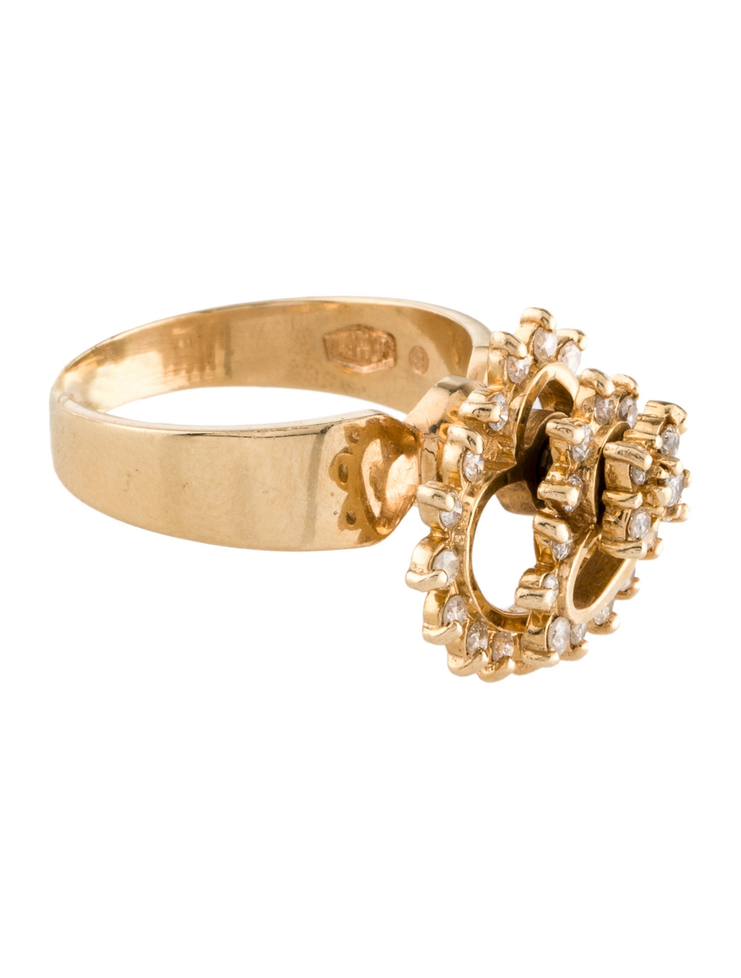 Ring 14K Diamond Heart Spinning Cocktail Ring