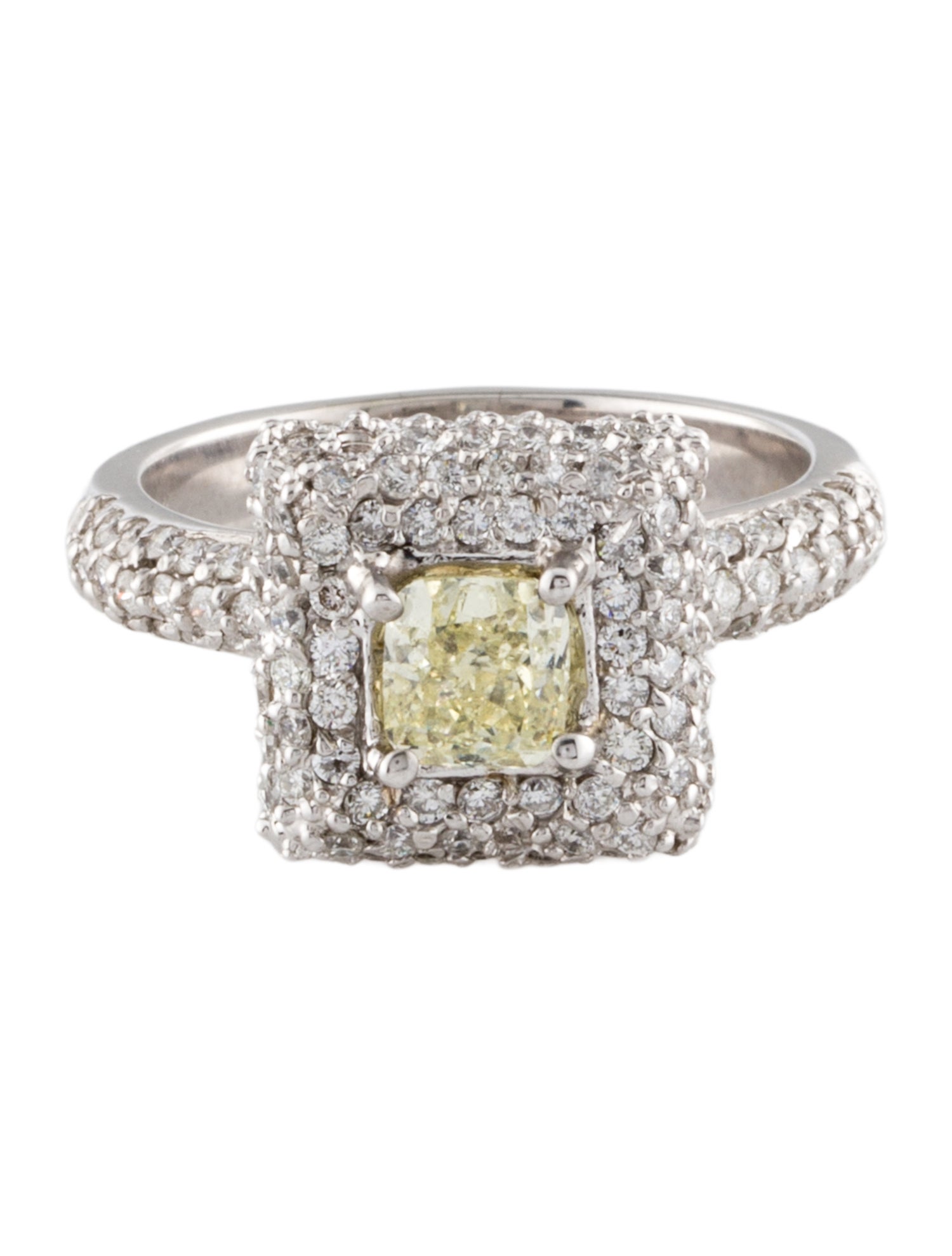 Ring 18K 1.82ctw Diamond Cocktail Ring
