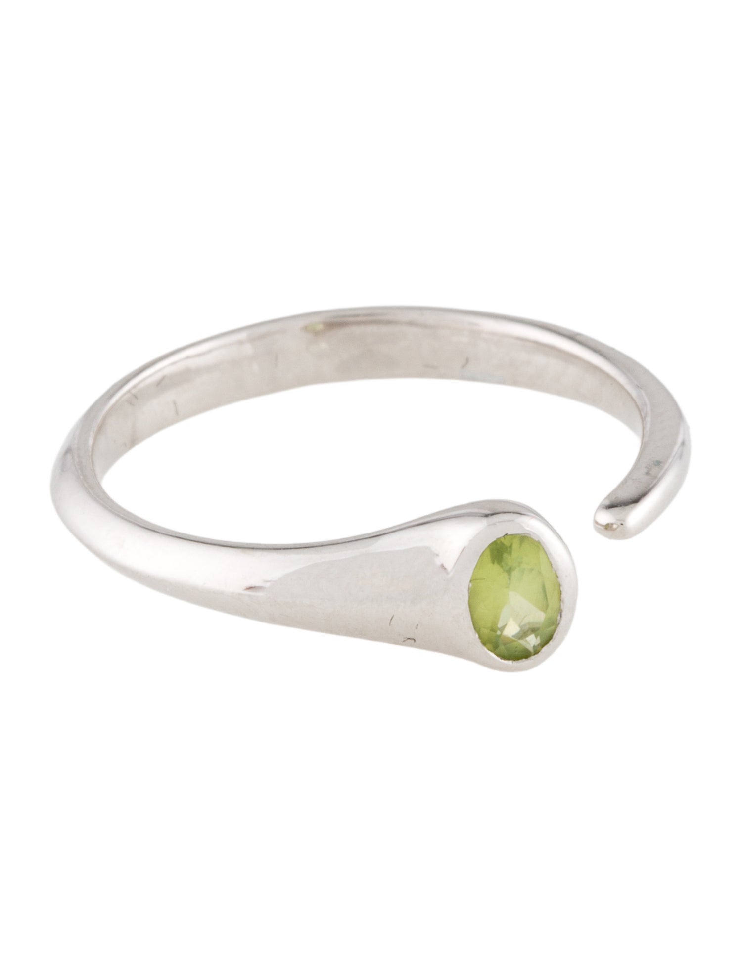 Ring 10K Peridot Band