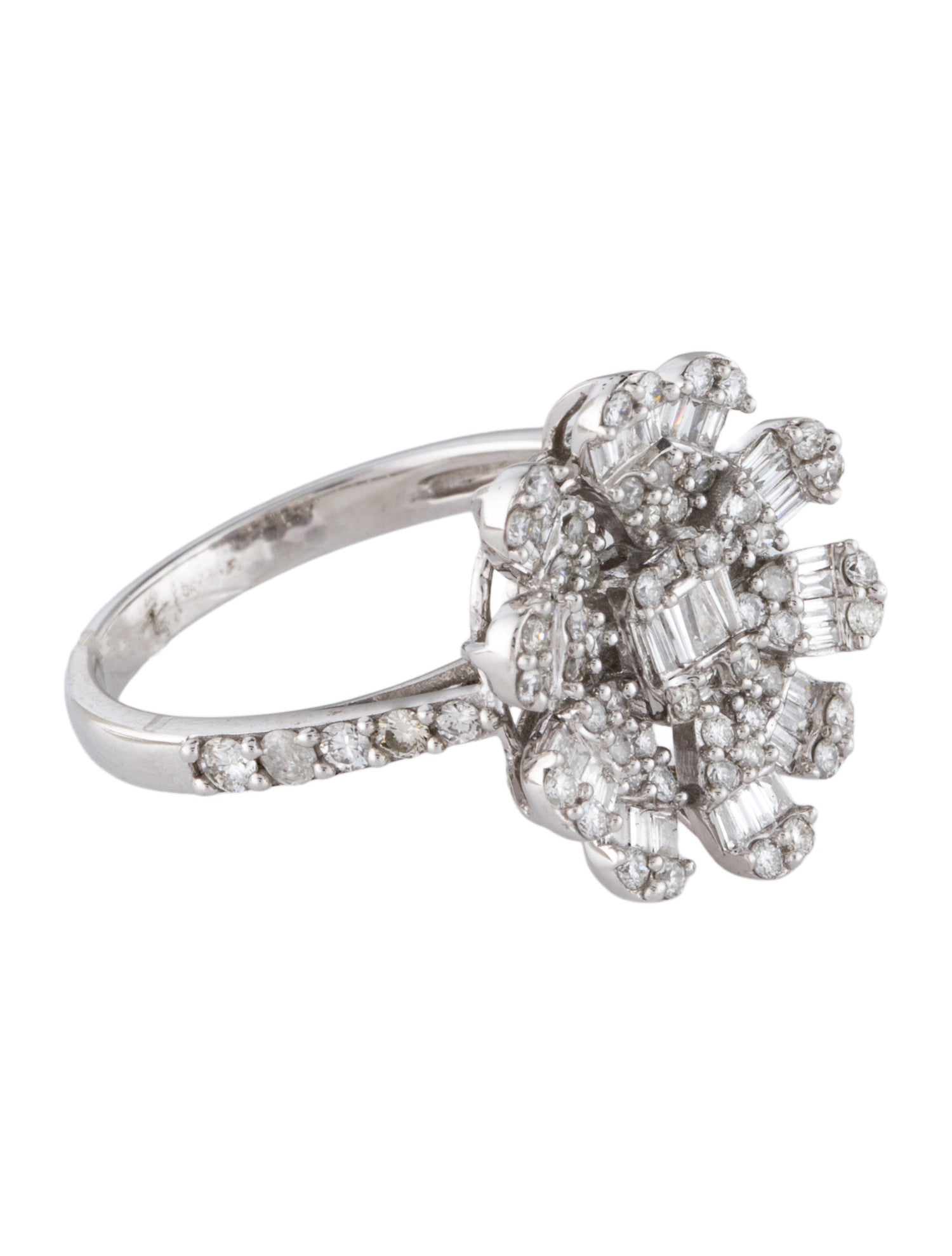 Ring 14K Diamond Flower Cocktail Ring