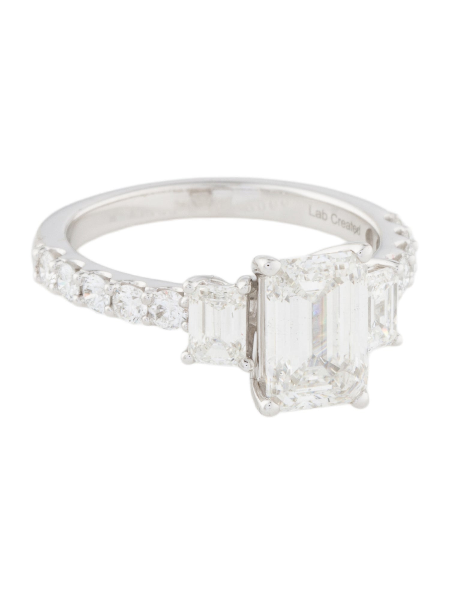 Ring 2.02ct Lab-Grown Diamond Engagement