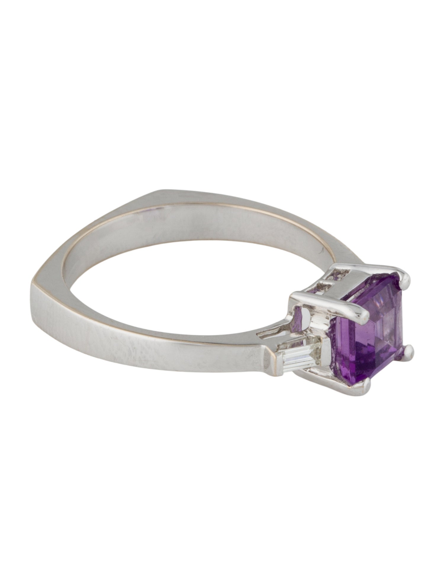 Ring 14K Amethyst & Diamond Cocktail Ring