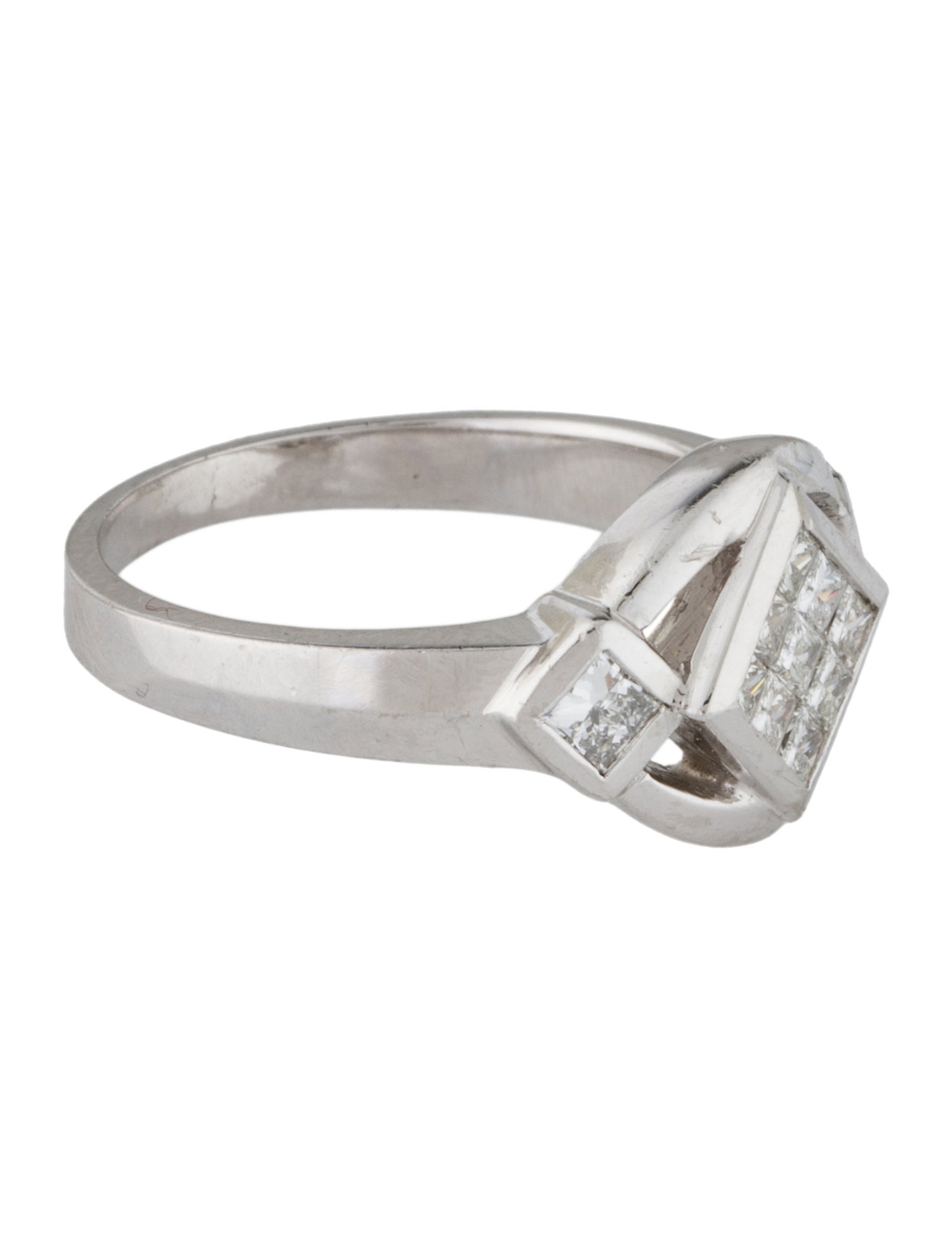 Ring Platinum Diamond Cocktail Ring