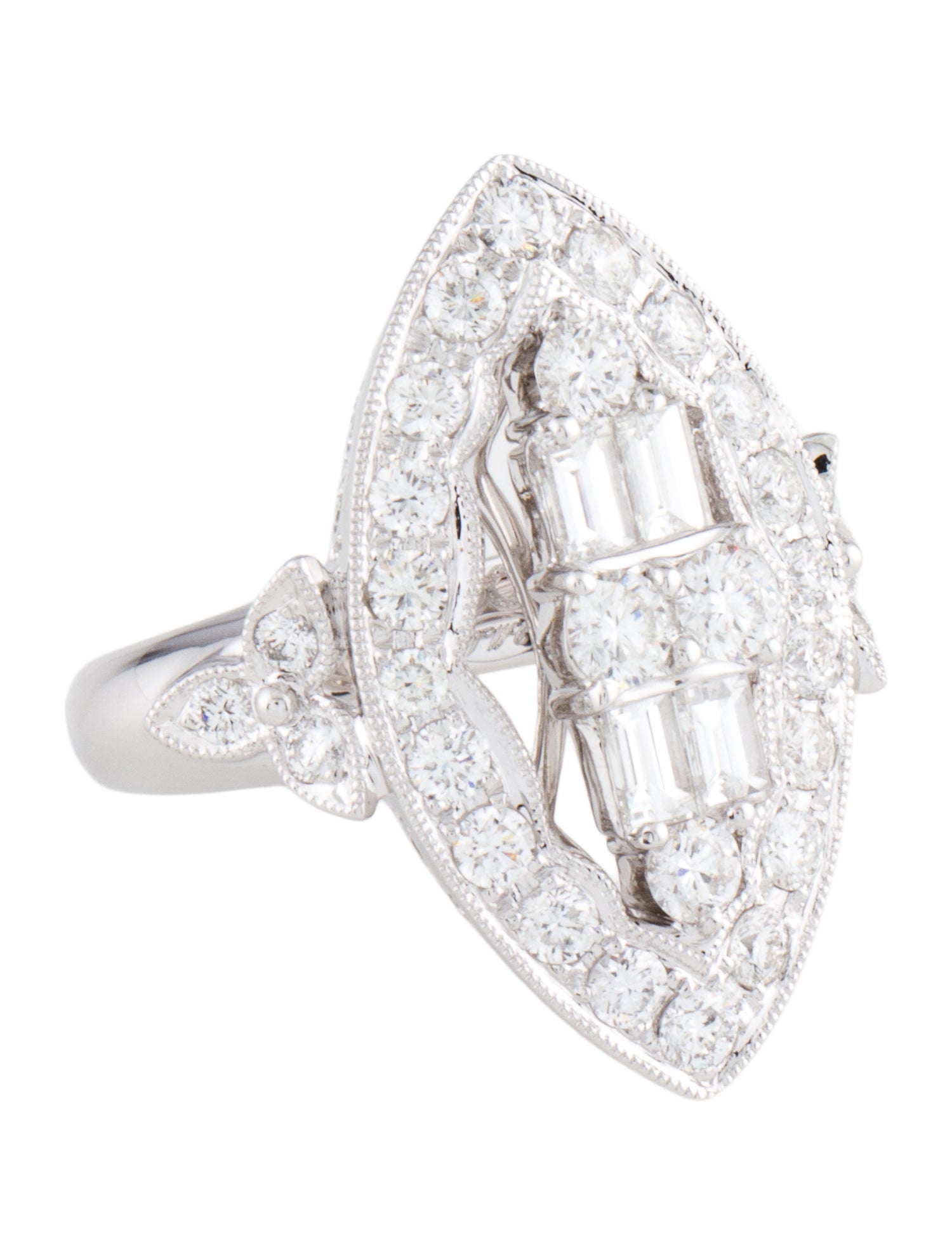 Ring 18K 2.00ctw Diamond Cocktail Ring