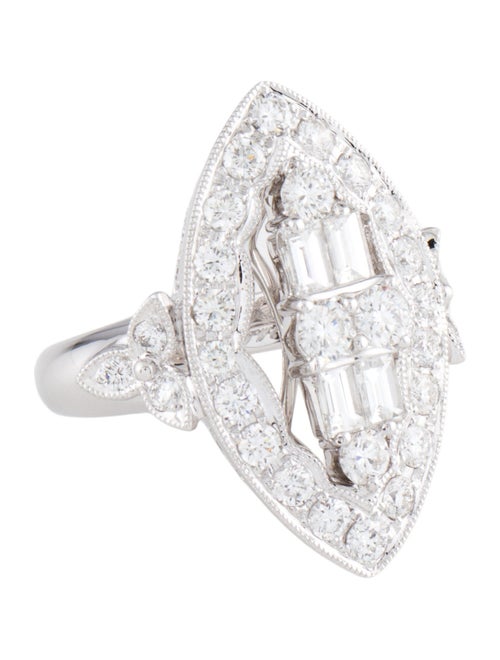 Ring 18K 2.00ctw Diamond Cocktail Ring