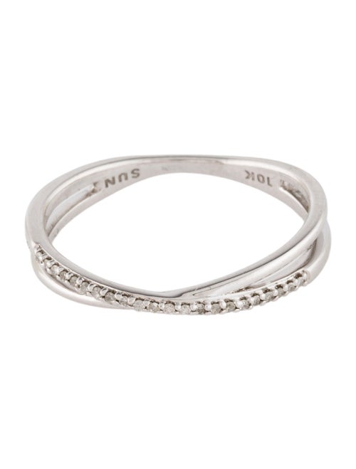 Ring 10K Diamond Crossover Band