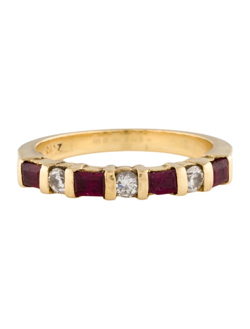 Ring 18K Ruby & Diamond Band