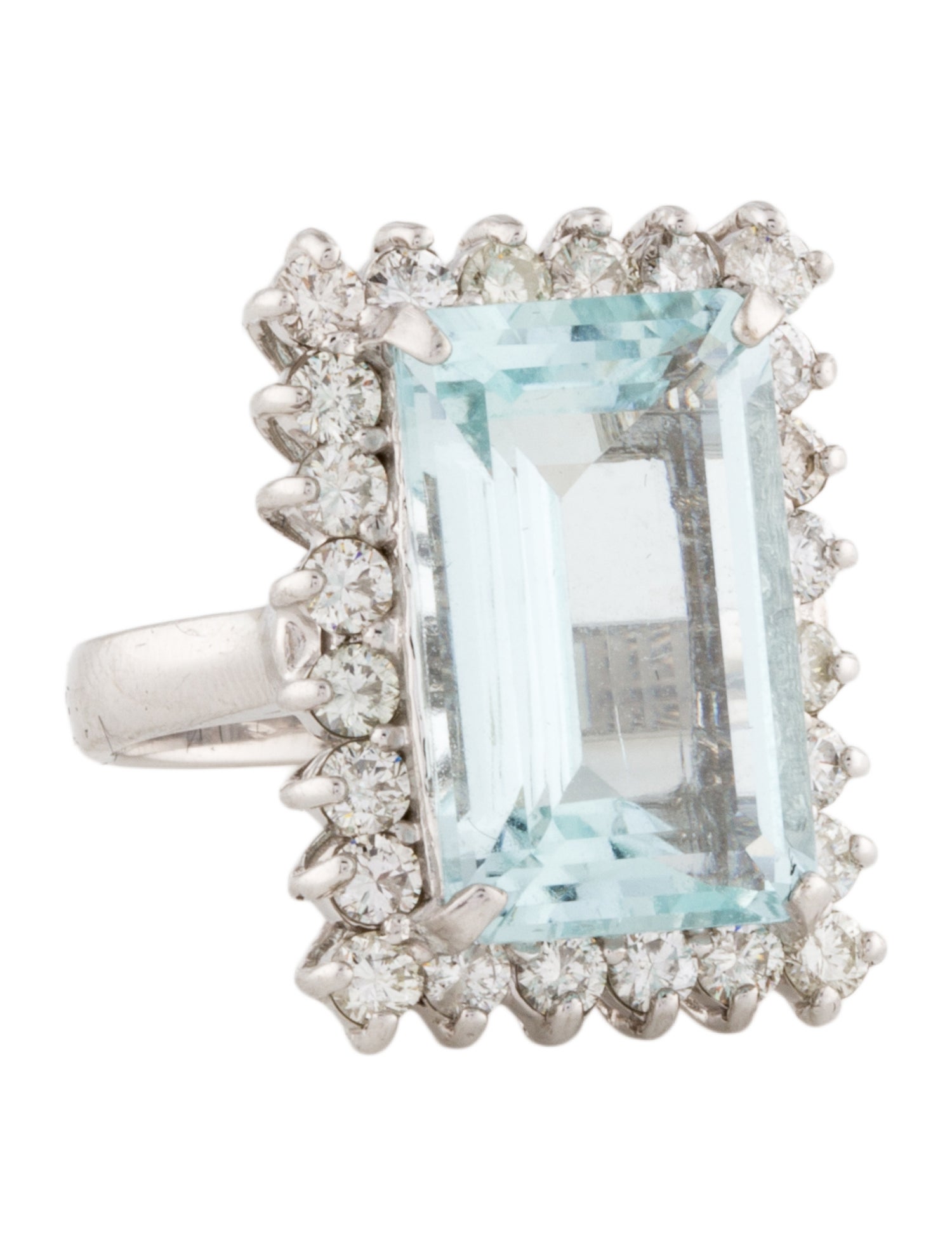 Ring 14K 6.33cts Aquamarine & Diamond Cocktail