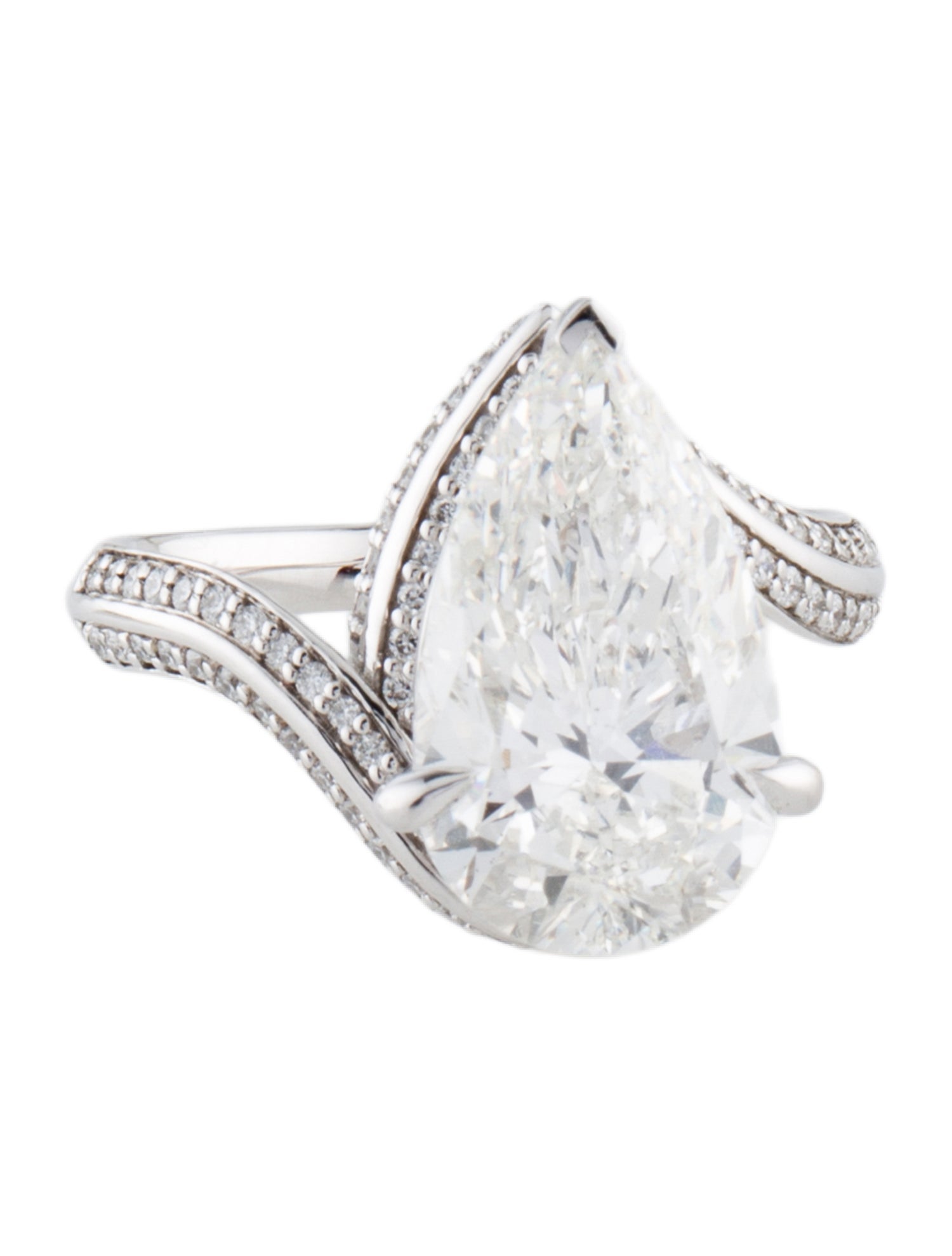 Ring 5.77ct Lab-Grown Diamond Engagement Ring