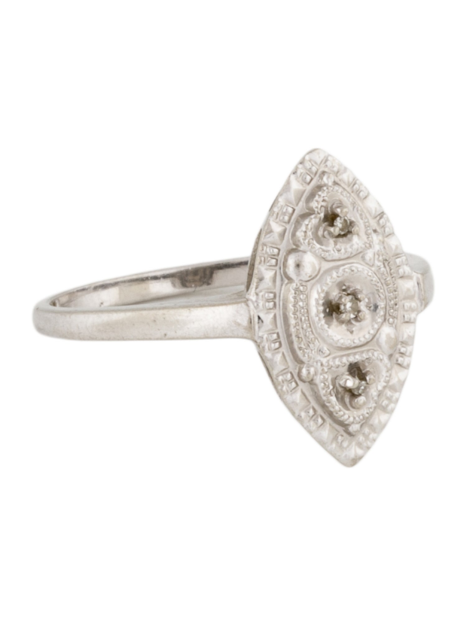 Ring 10K Diamond Ring