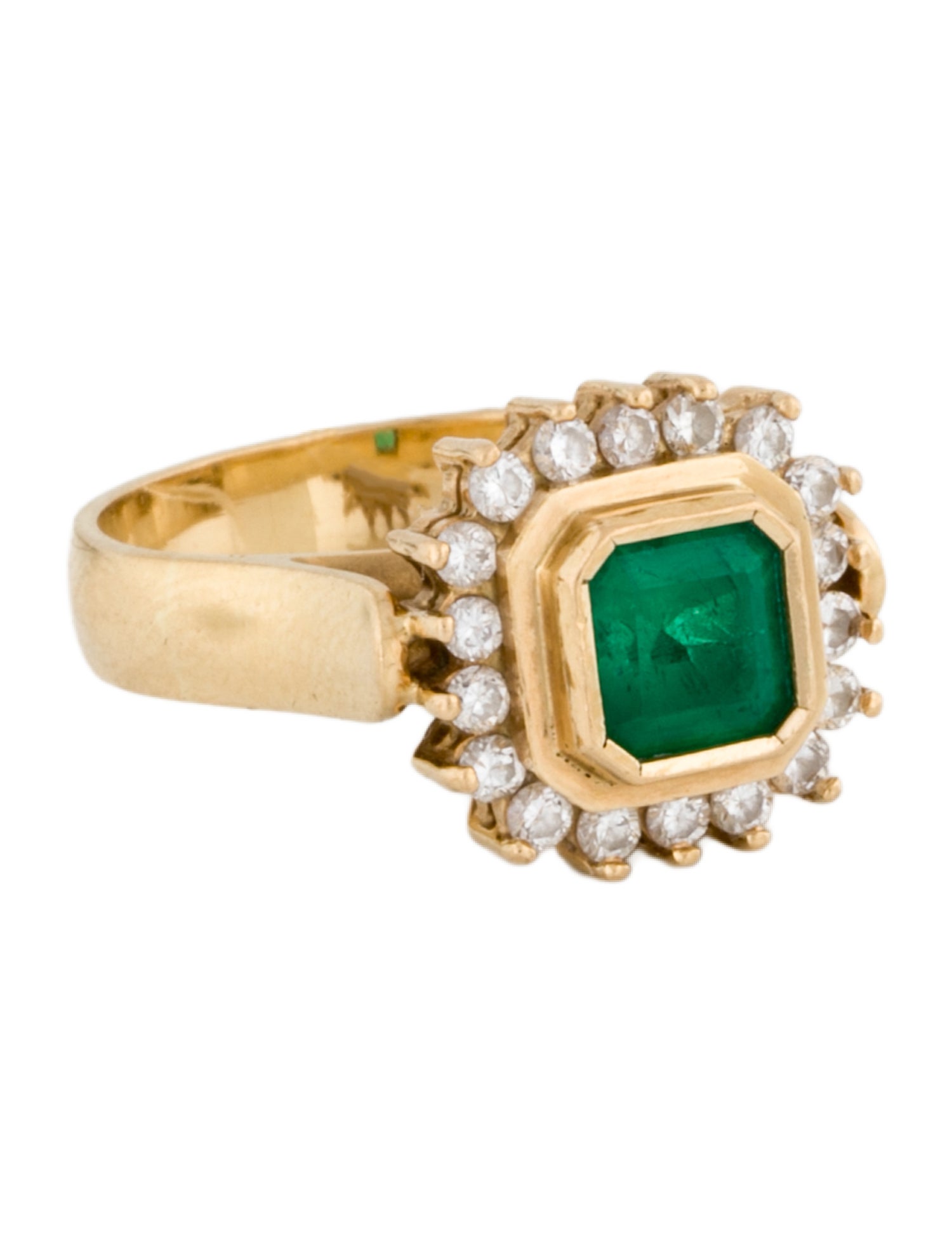 Ring 18K Emerald & Diamond Cocktail