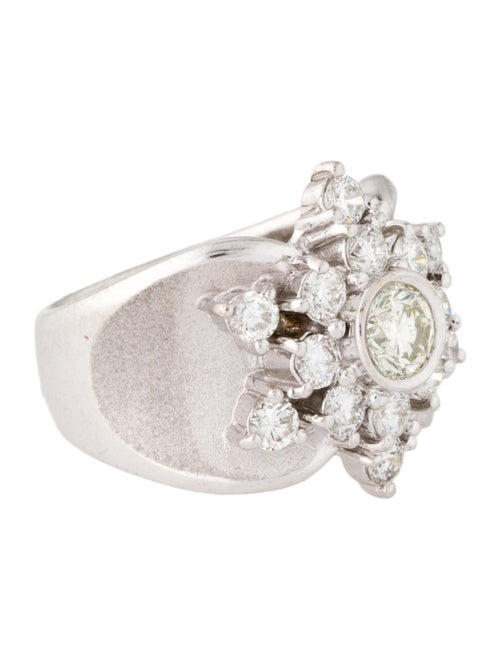 Ring 10K Diamond Cocktail Ring