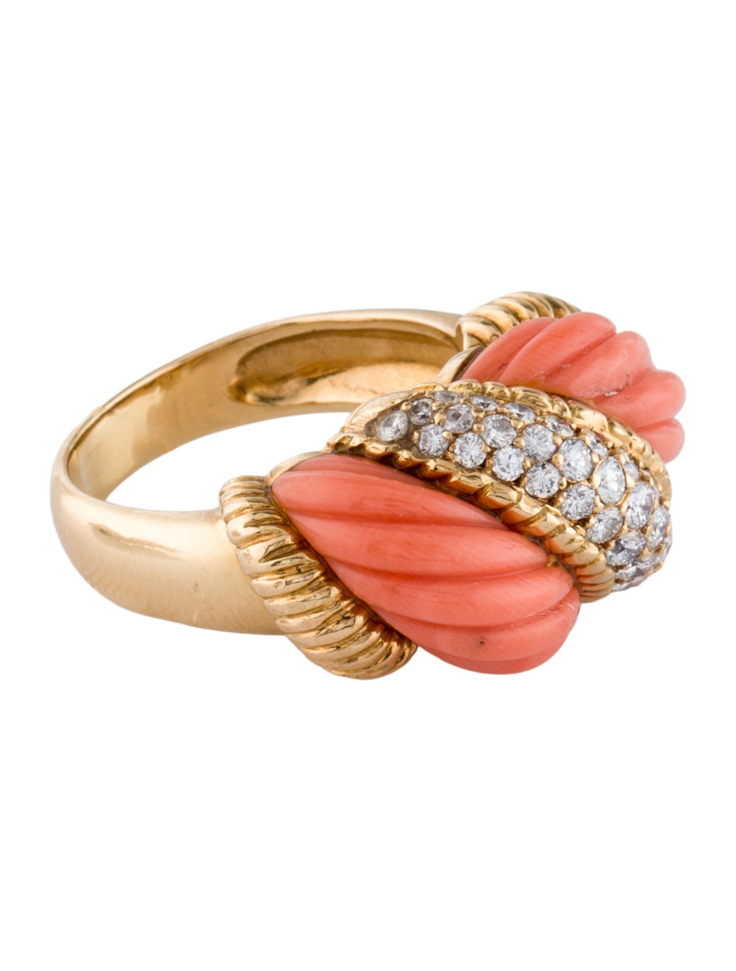 Ring Vintage 18K Diamond & Coral Cocktail Ring