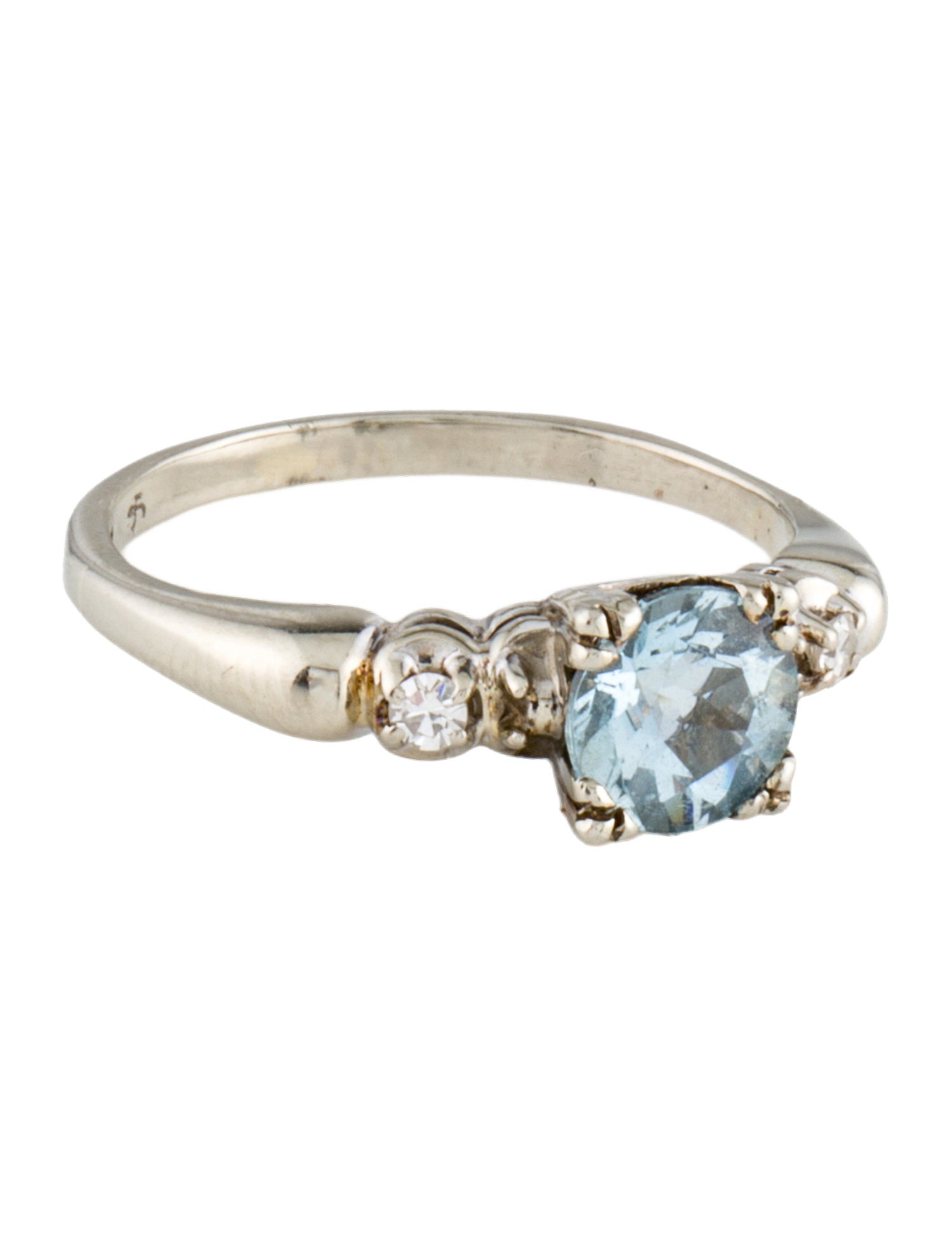Ring 14K Aquamarine & Diamond Cocktail RInf