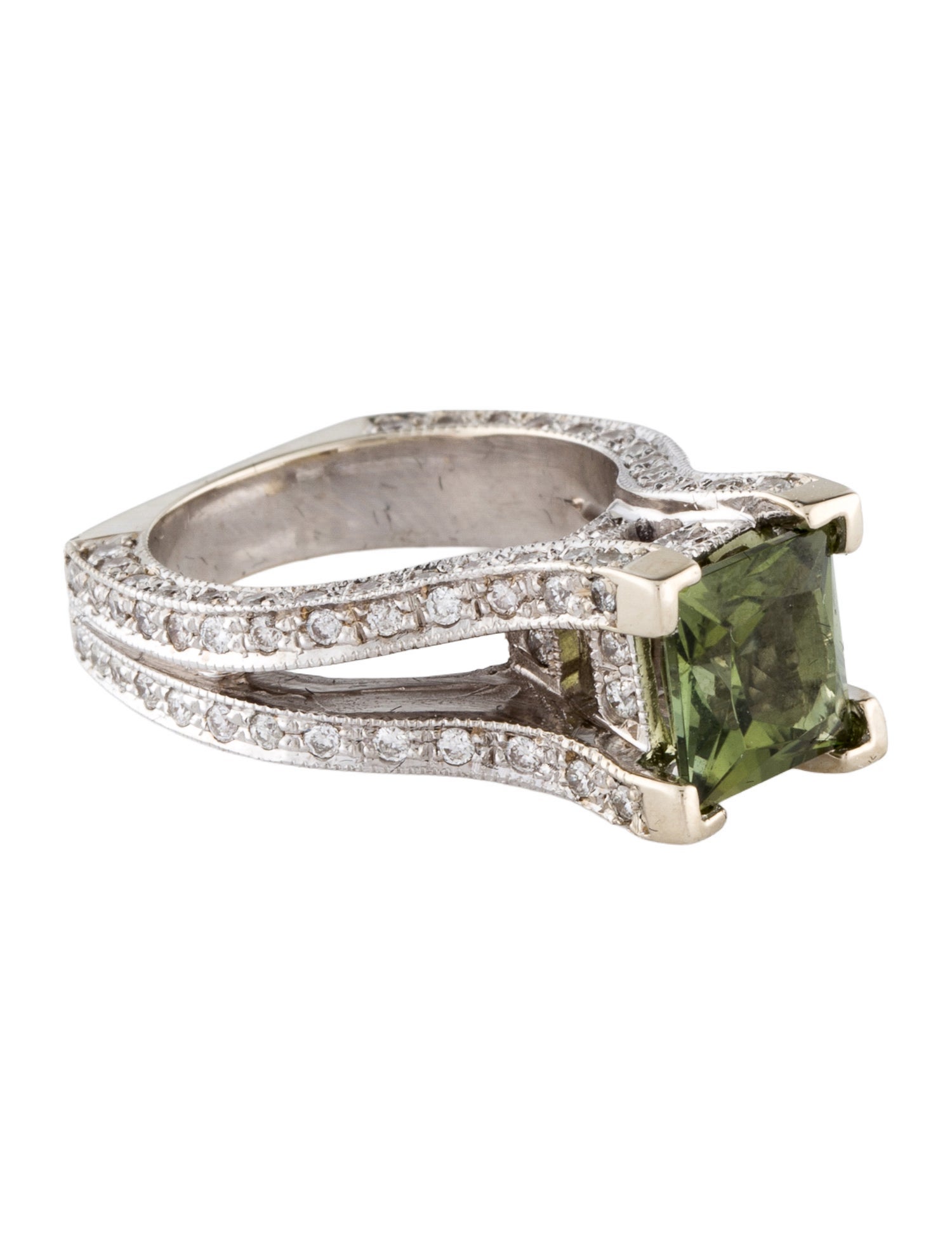 Ring 14K 2.24ctw Tourmaline & Diamond Cocktail Ring