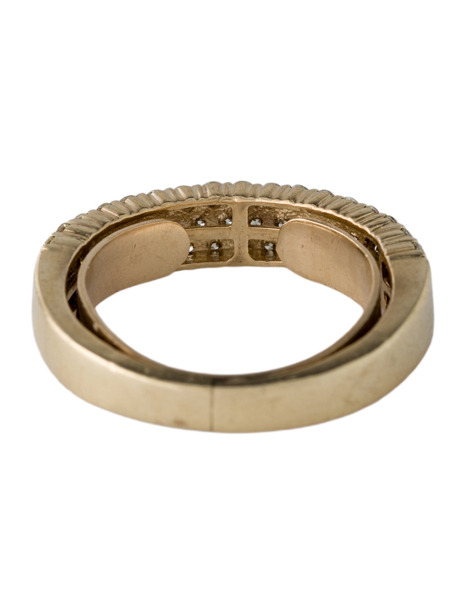 Ring 10K Diamond Band