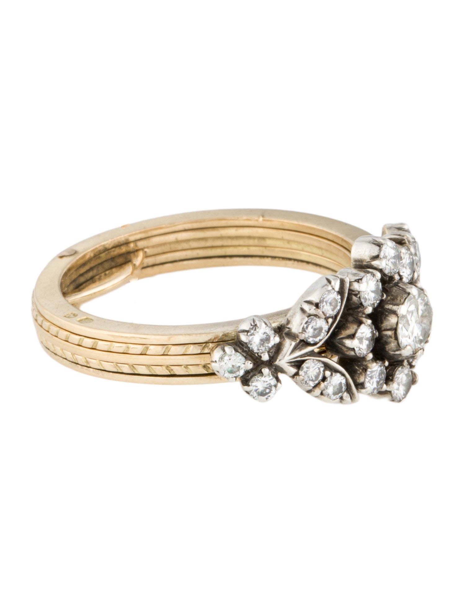 Ring 18K Diamond Floral Cocktail