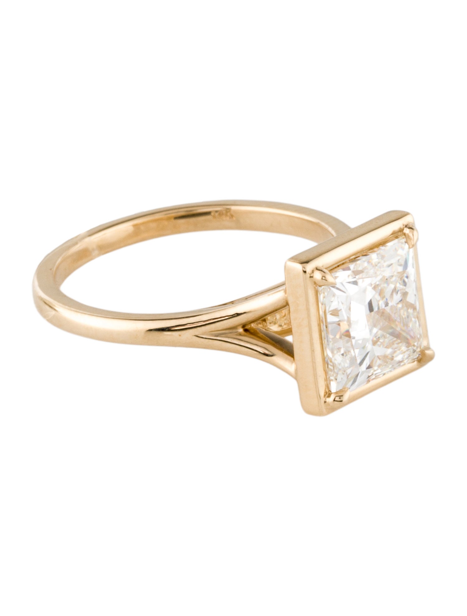 Ring 3.03ct Lab-Grown Diamond Engagement