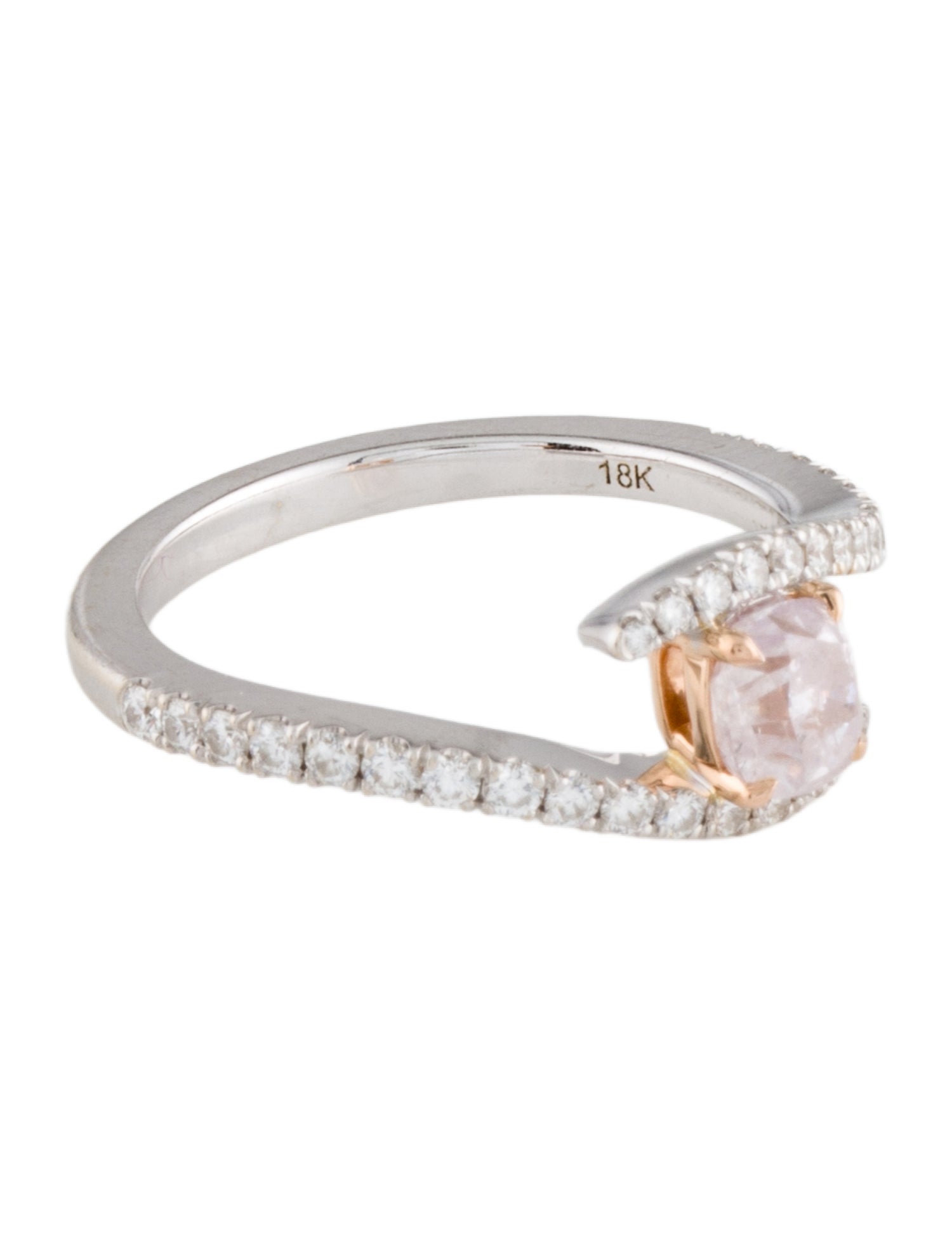 Ring Leibish 18K Diamond Crossover