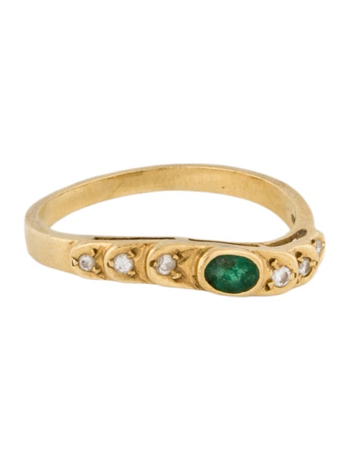 Ring 18K Emerald & Diamond Band