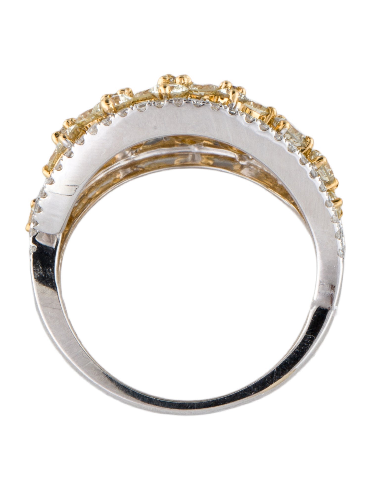 Ring 18K 2.96ctw Diamond Cocktail Ring