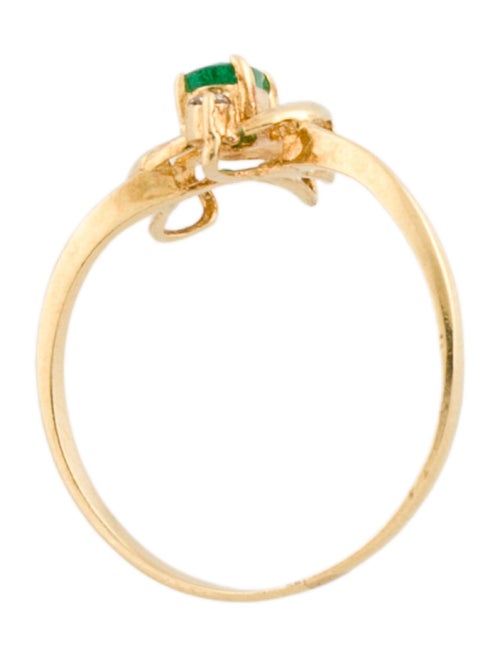 Ring 18K Emerald & Diamond Cocktail Ring