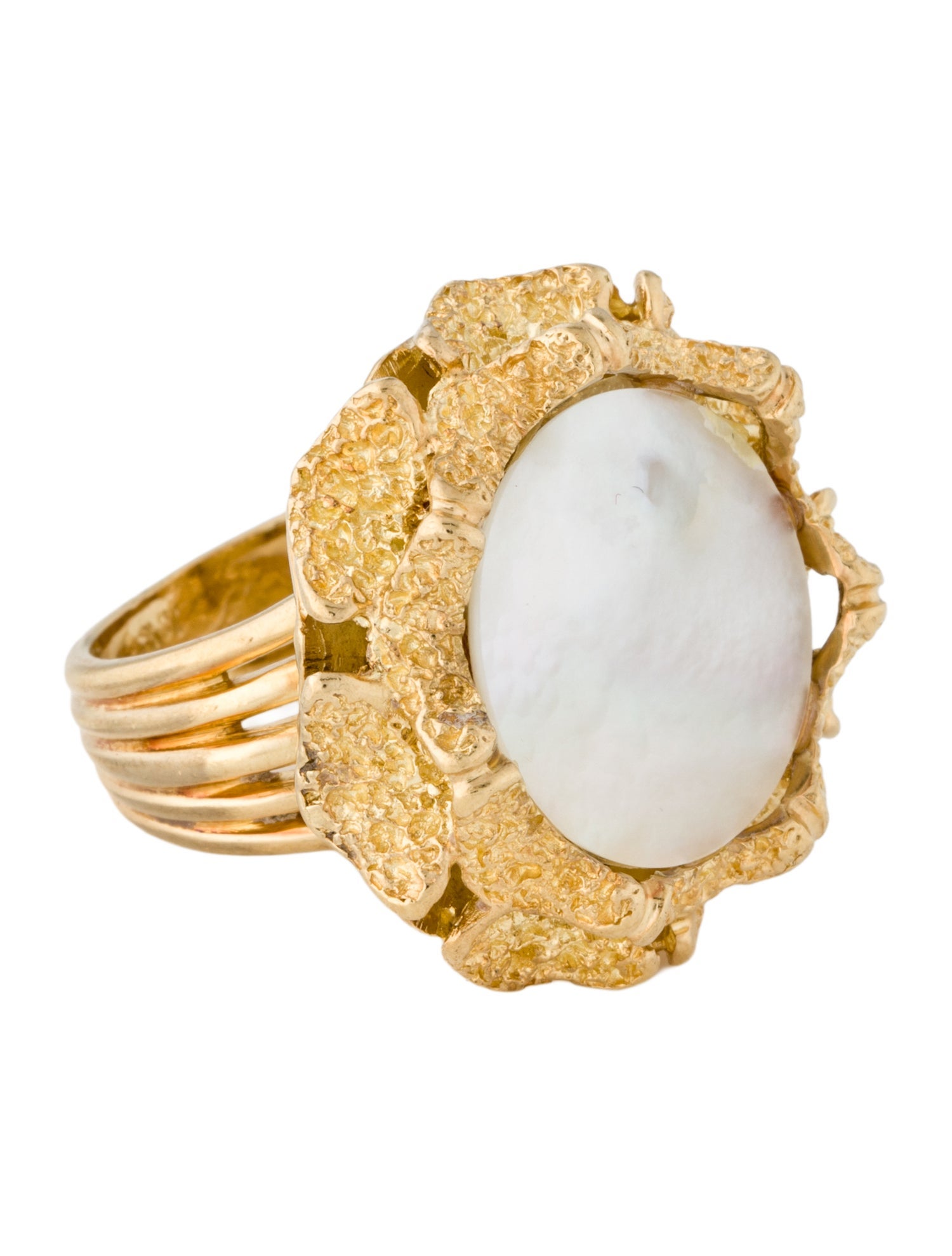 Ring 18K Mother of Pearl Cocktail